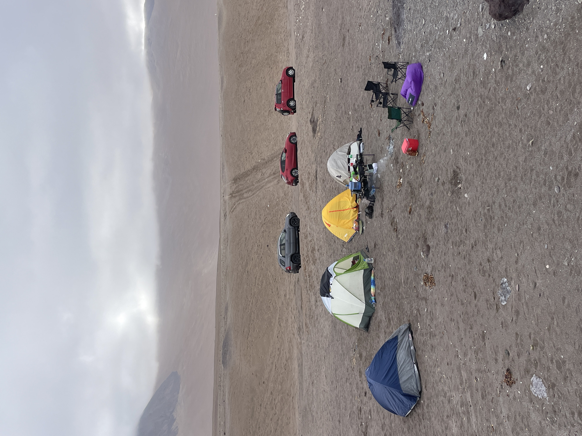 Beach camping scene documented in Iquique, Chile