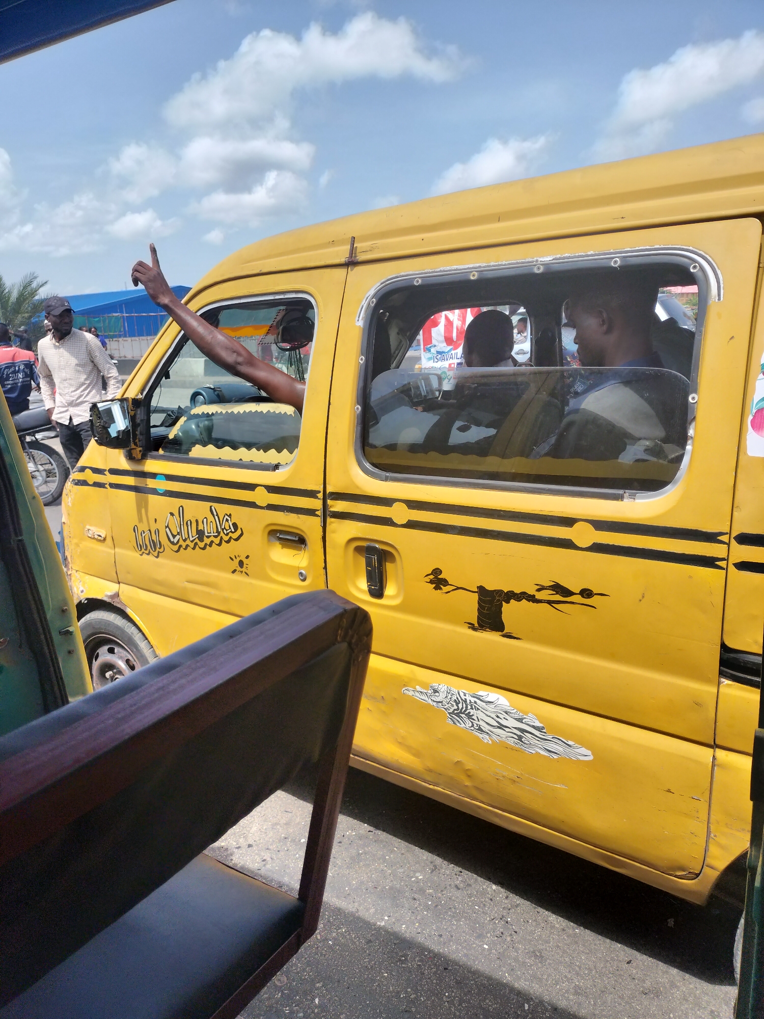 Busy Lagos street life documented in afternoon snapshots