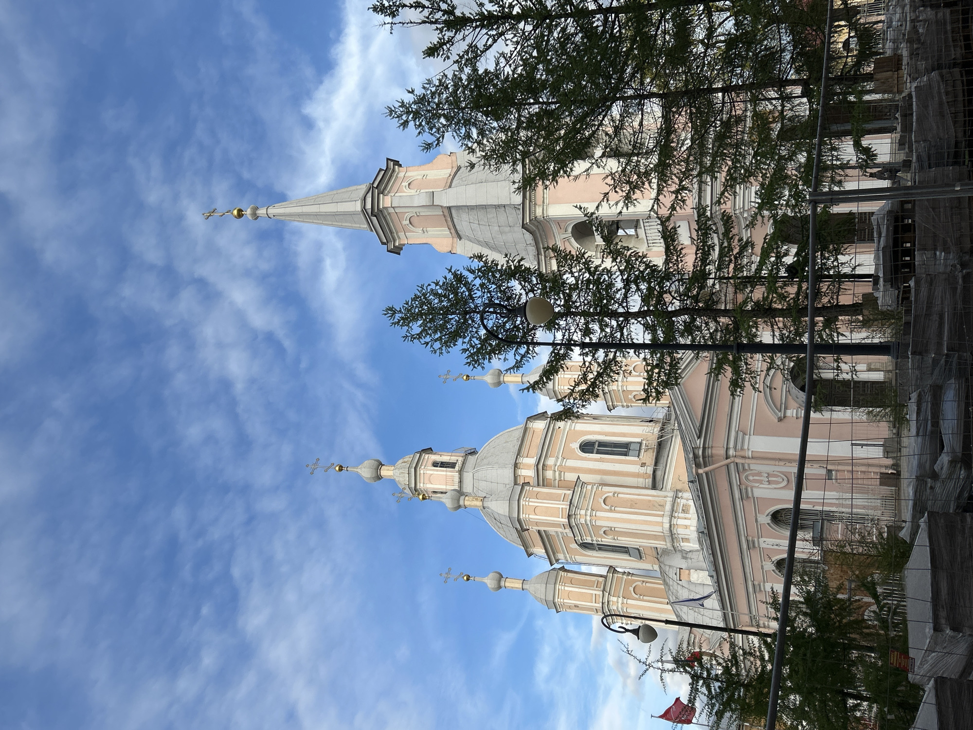 Saint Petersburg street life documented across historic city center