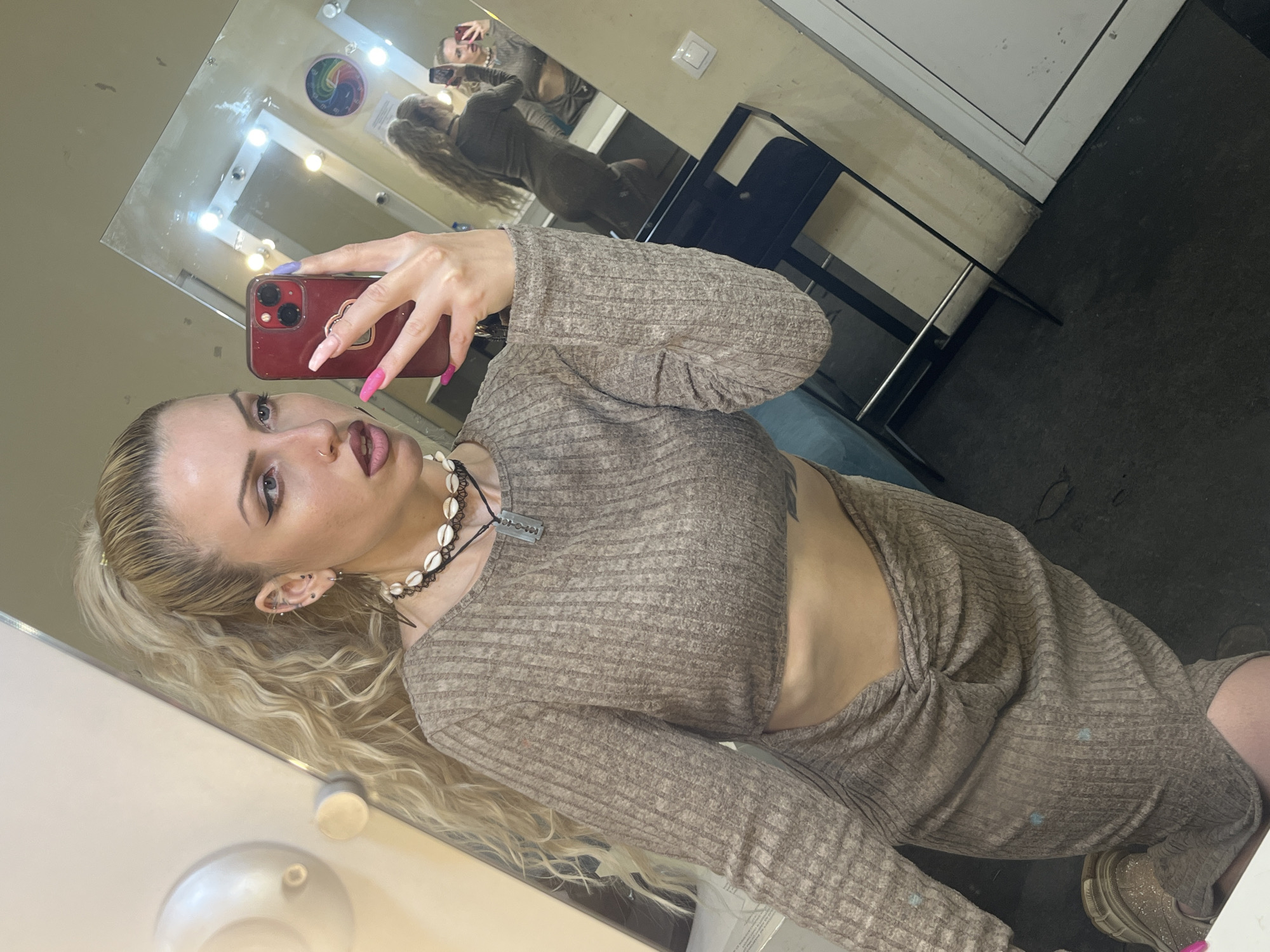 Woman takes backstage selfies in Plovdiv performance venue