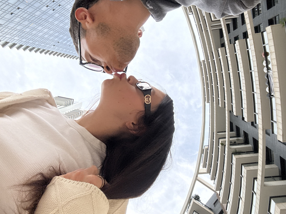 Couple's moments documented across Tel Aviv area locations
