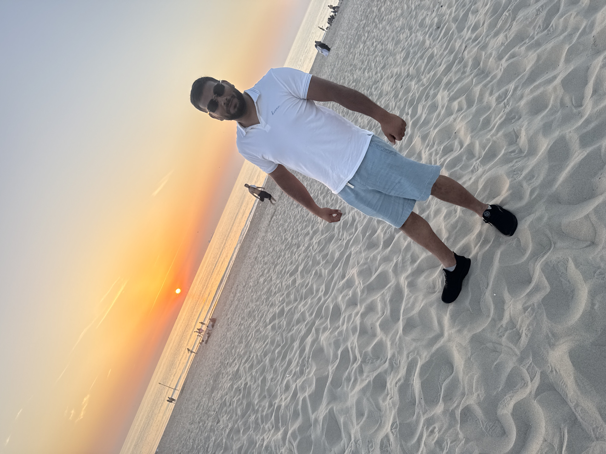 Sunset drinks and beach hangs at Kijkduin, The Hague
