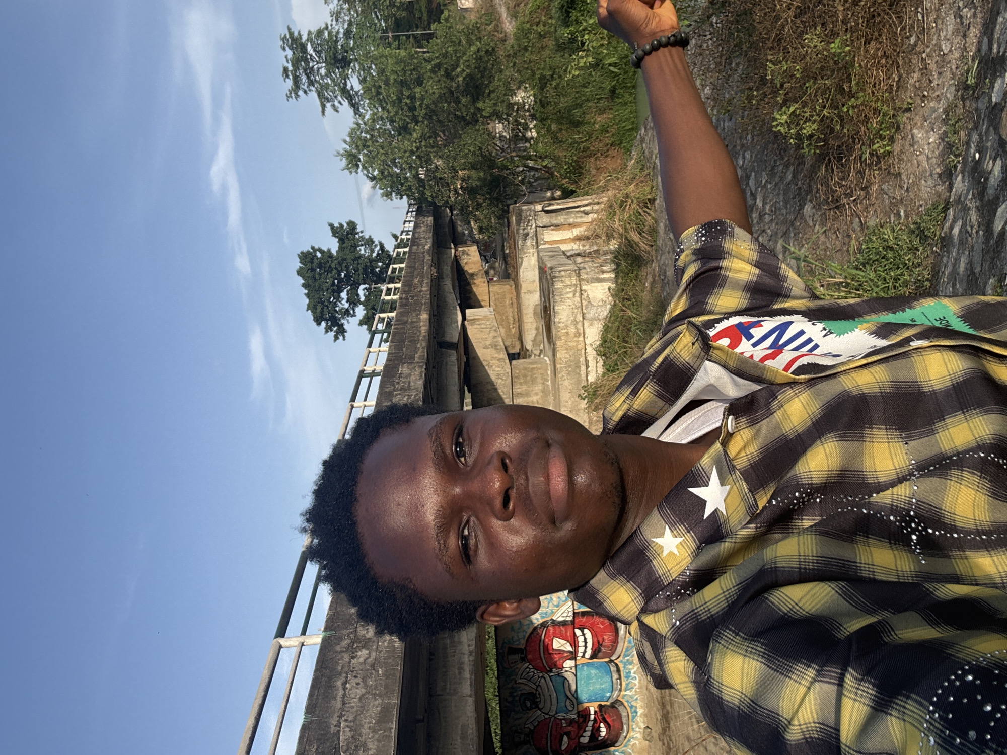 Young people gather for riverside picnics in Nigerian towns