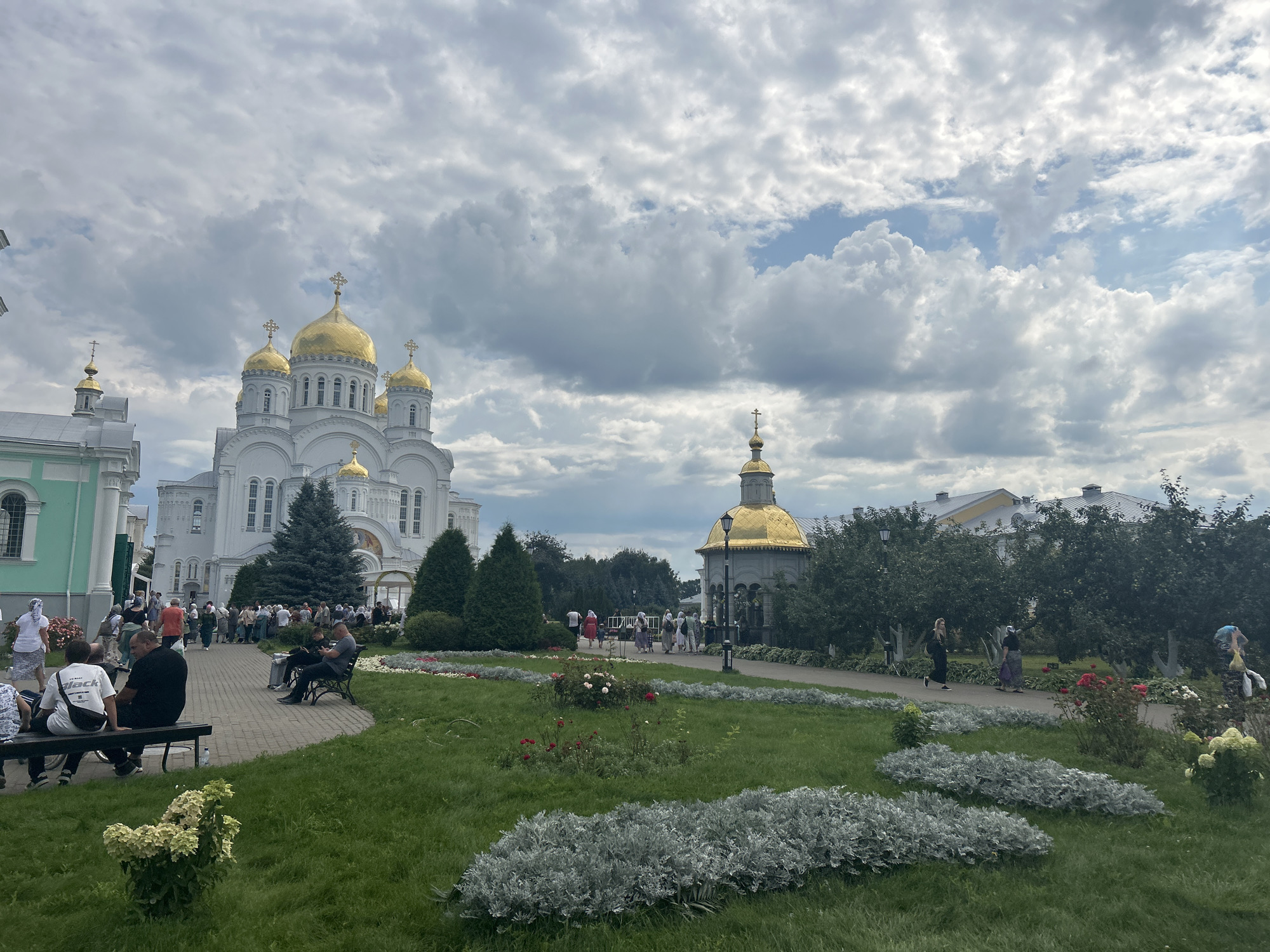 Inside and around the Seraphim-Diveyevo Monastery complex