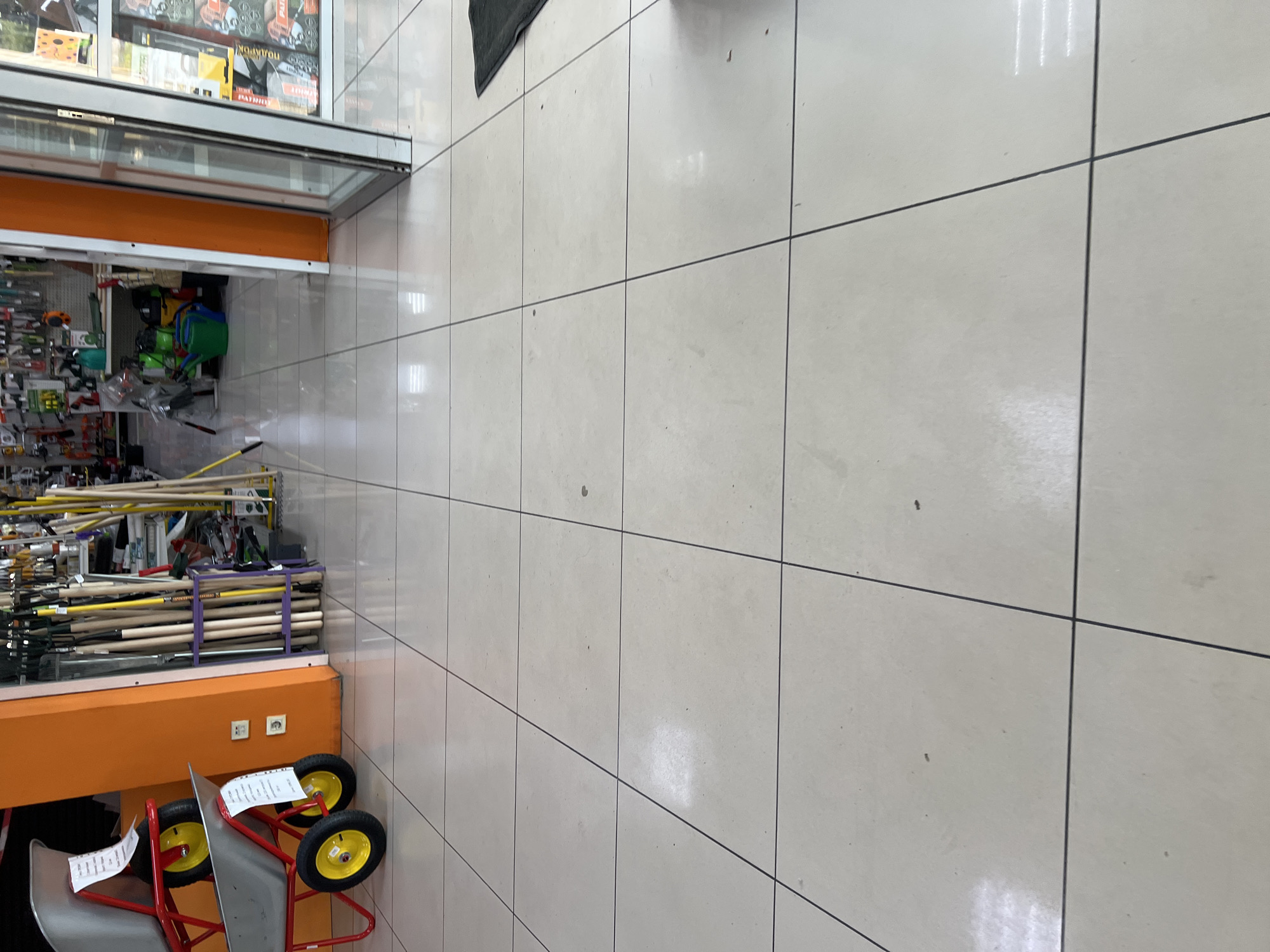 Routine commercial scenes documented across retail and construction areas