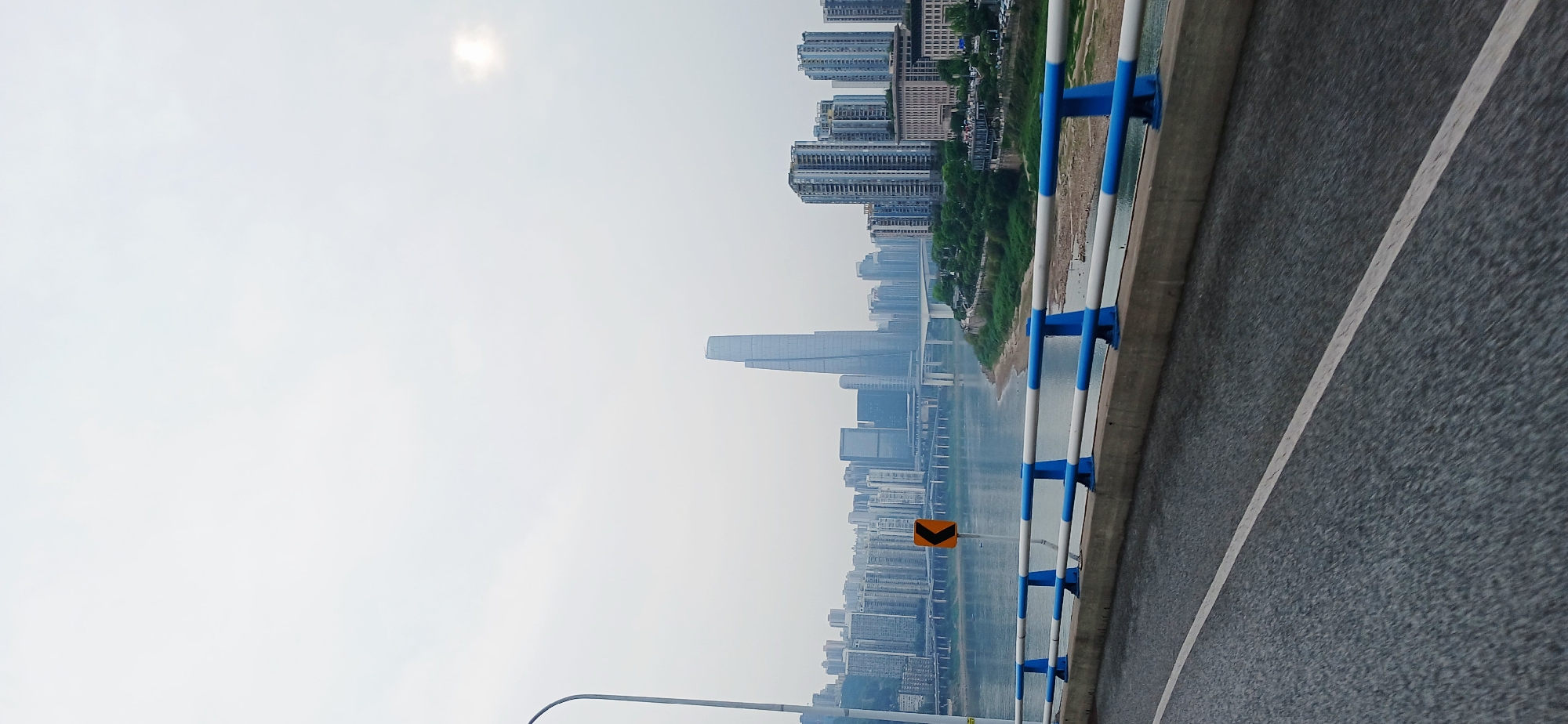 Bridge views capture Yuzhong District skyline in Chongqing
