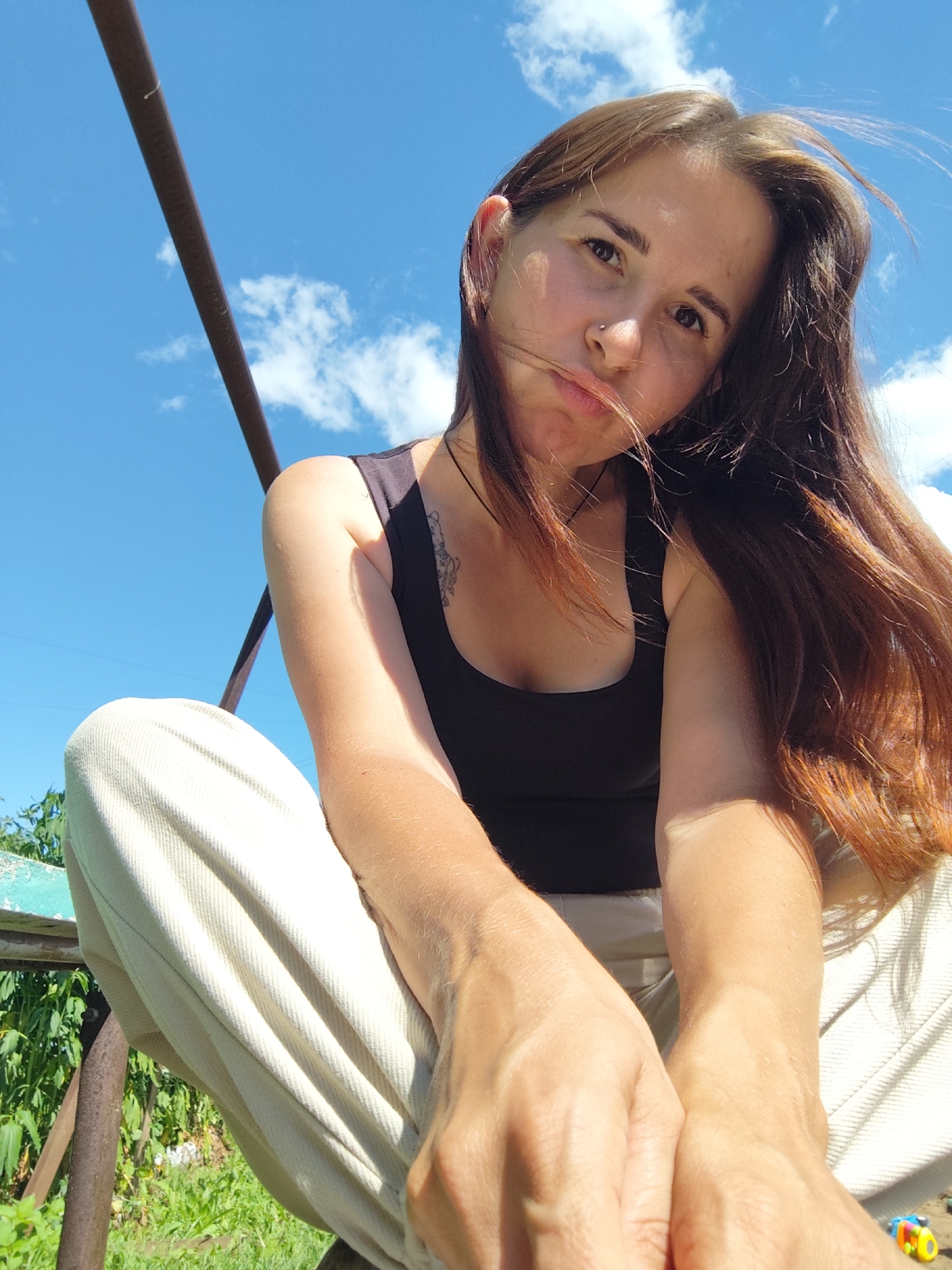 A summer morning in Fokino: nature, portraits, and everyday life