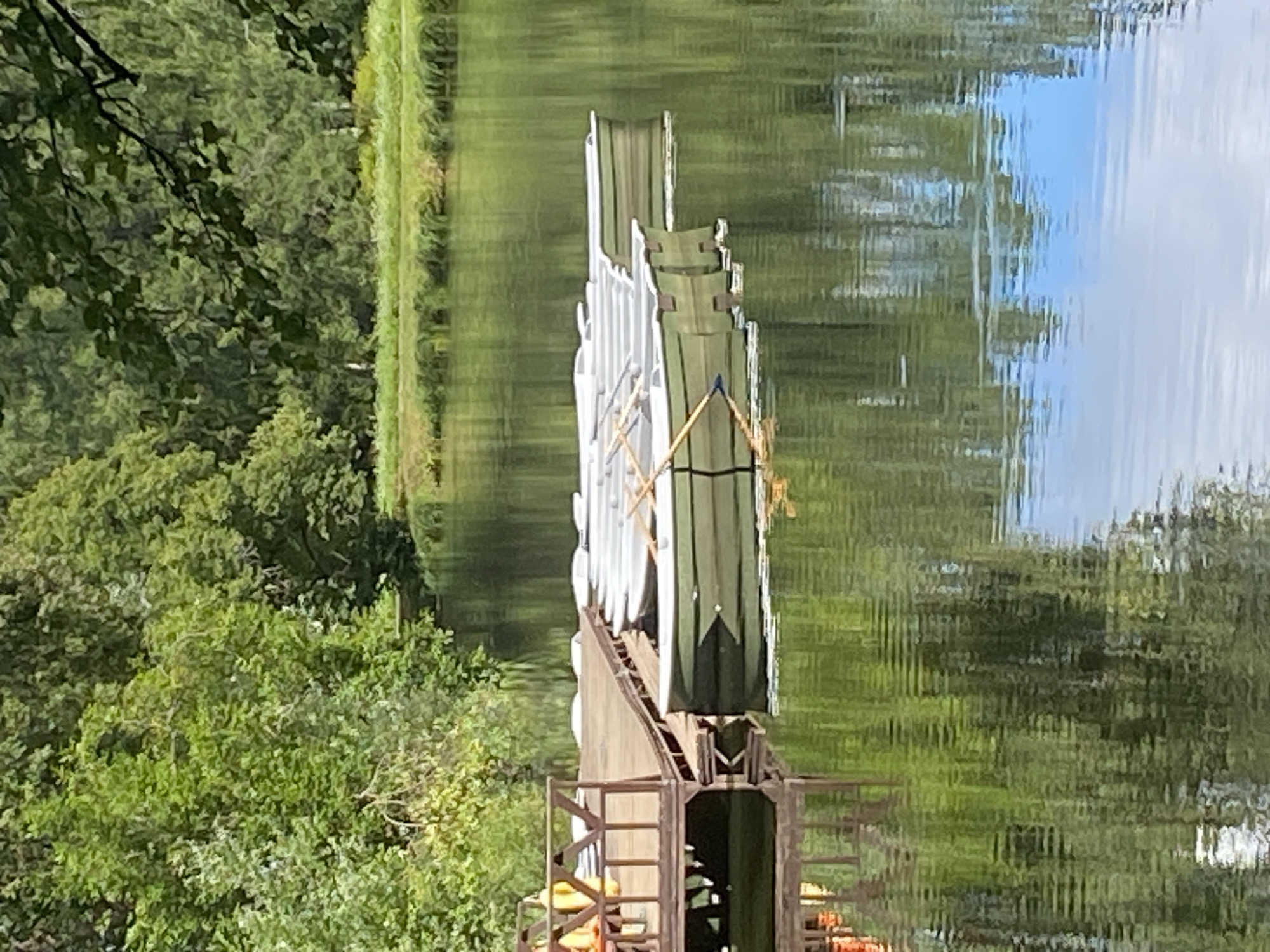 Rowboats, a lakeside boathouse, and plein air painting in Pavlovsk