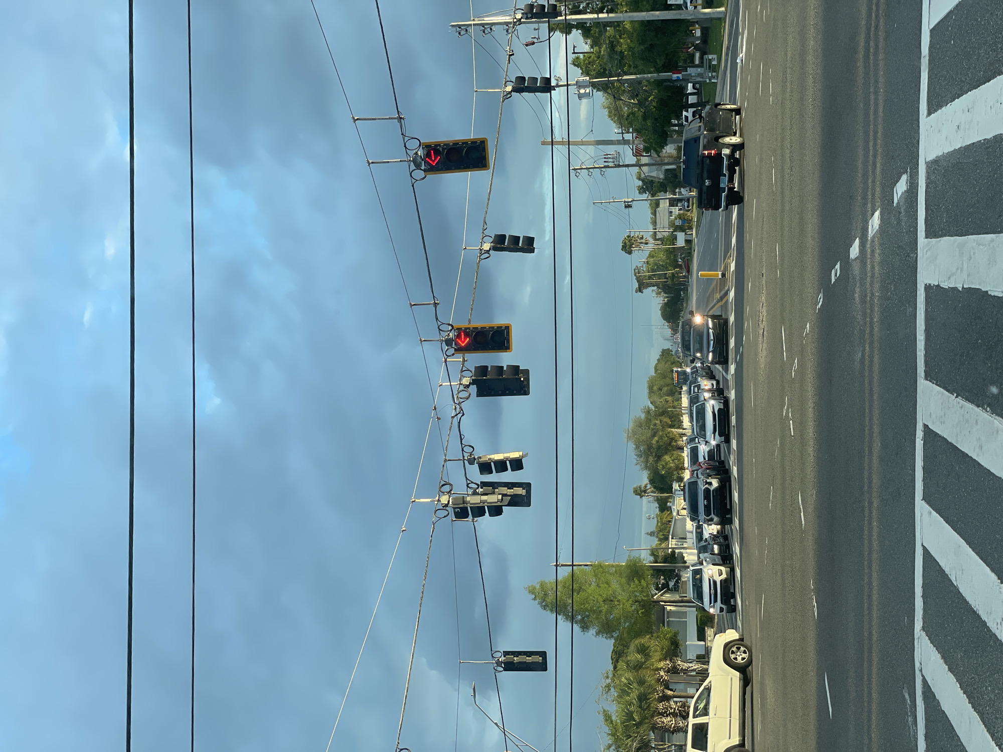 Traffic backup observed on Largo street late evening