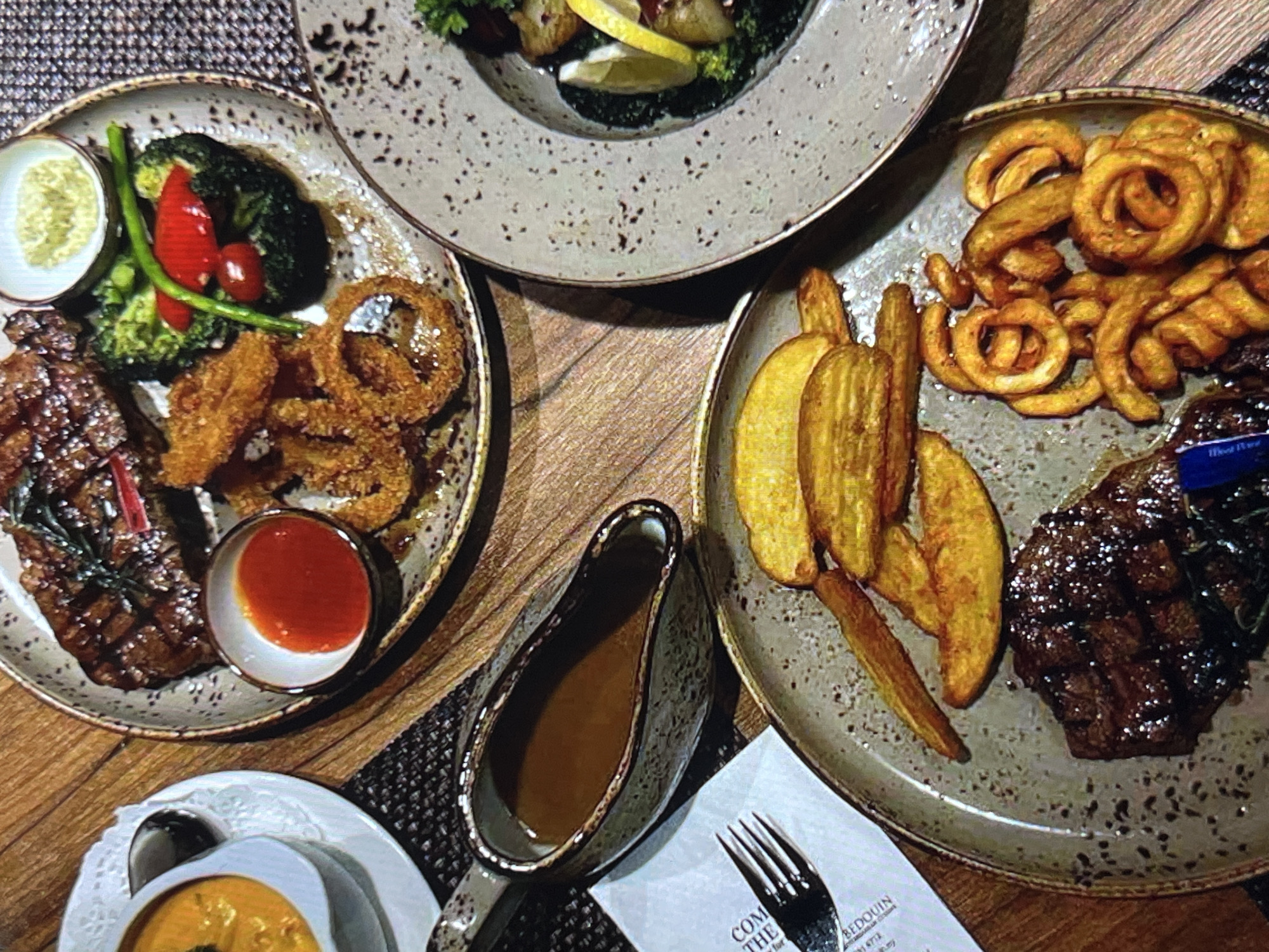 Dinner and drinks at a wildly decorated rustic bar-restaurant