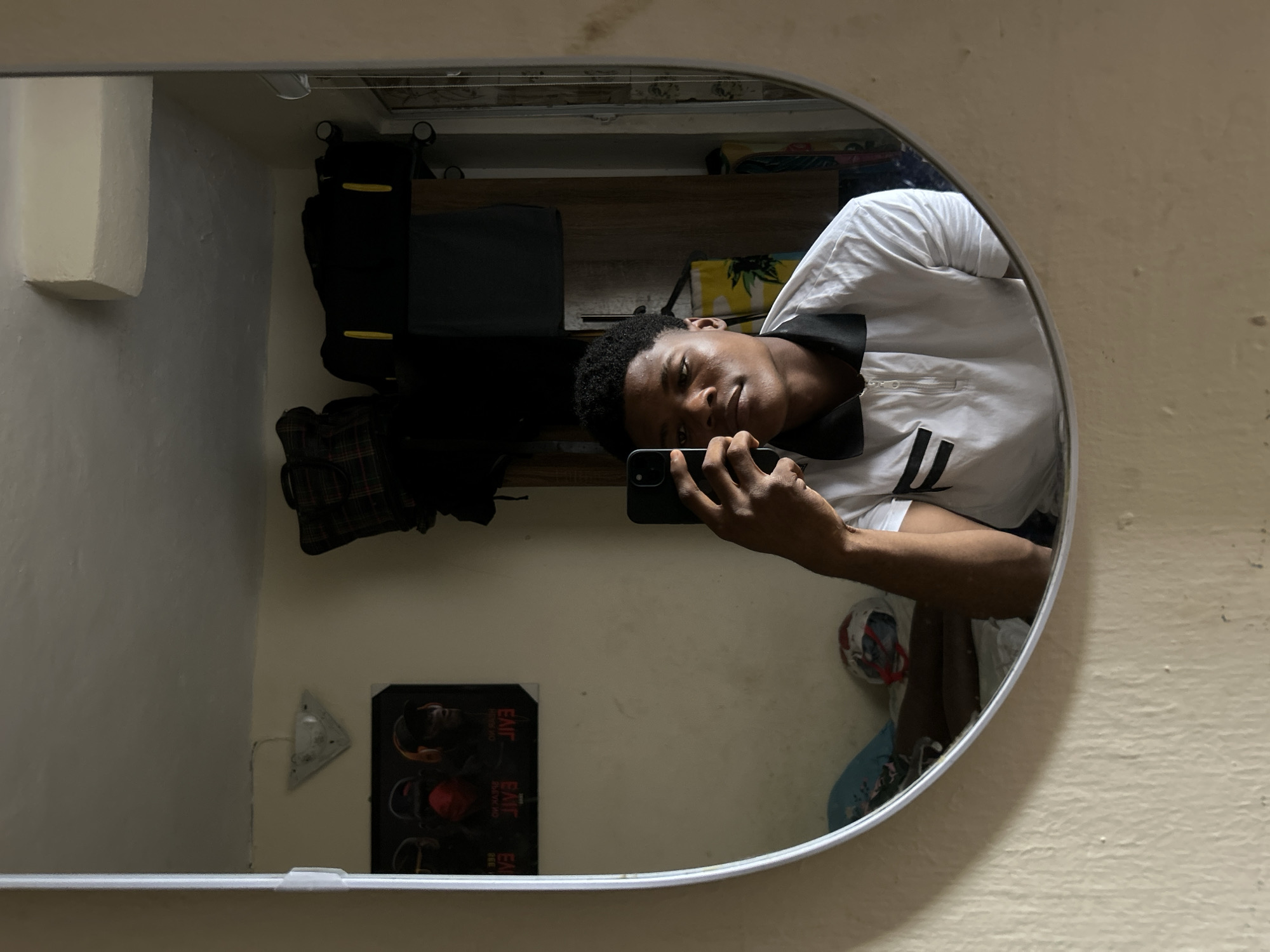 Young adults document everyday moments through selfies in Ihiagwa