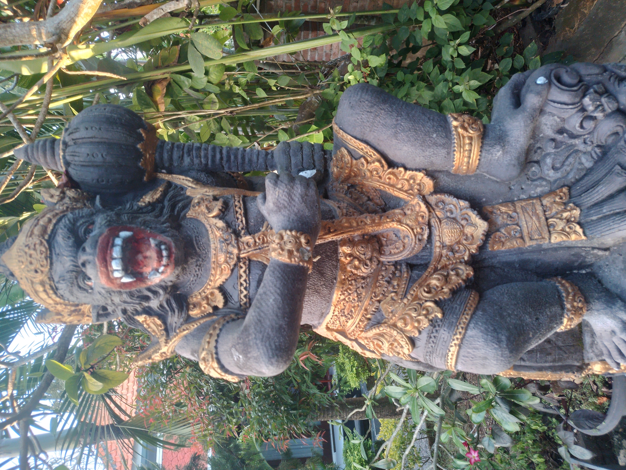 Traditional ornate statues documented in Kuta Selatan, Indonesia