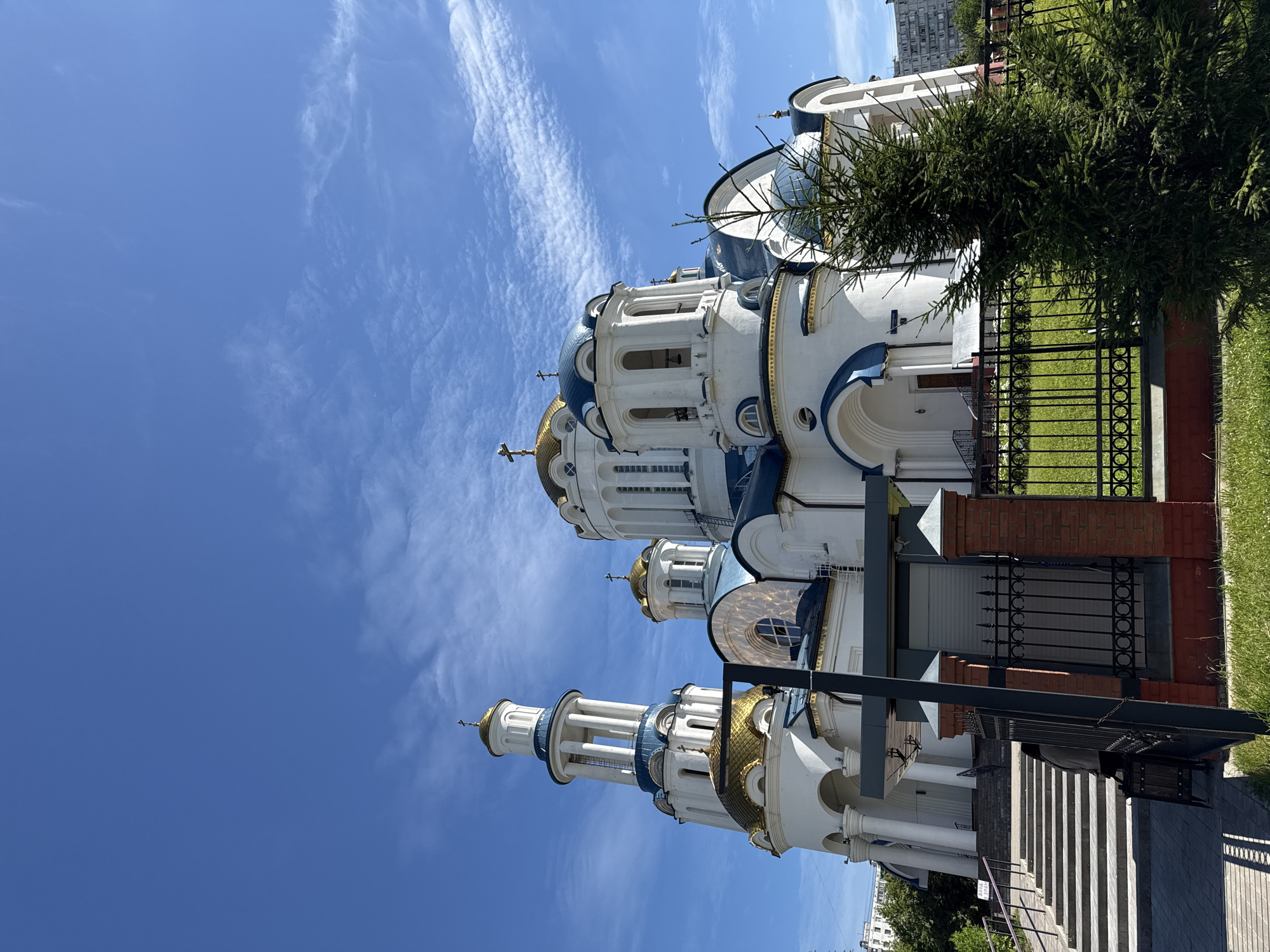 Sunny morning at Moscow's Orthodox churches and skyline