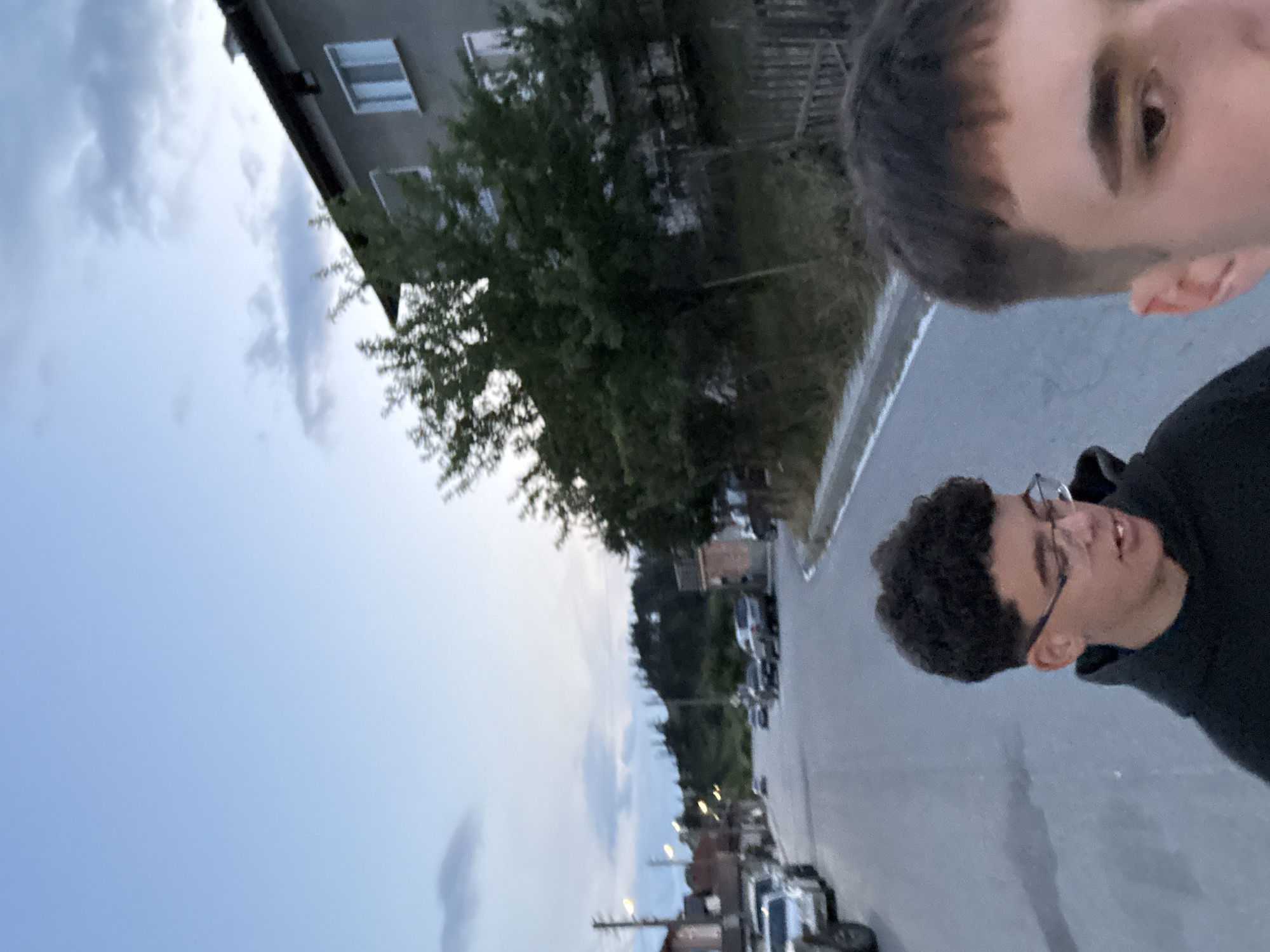 Evening snapshots around the streets and hillsides of Barutin