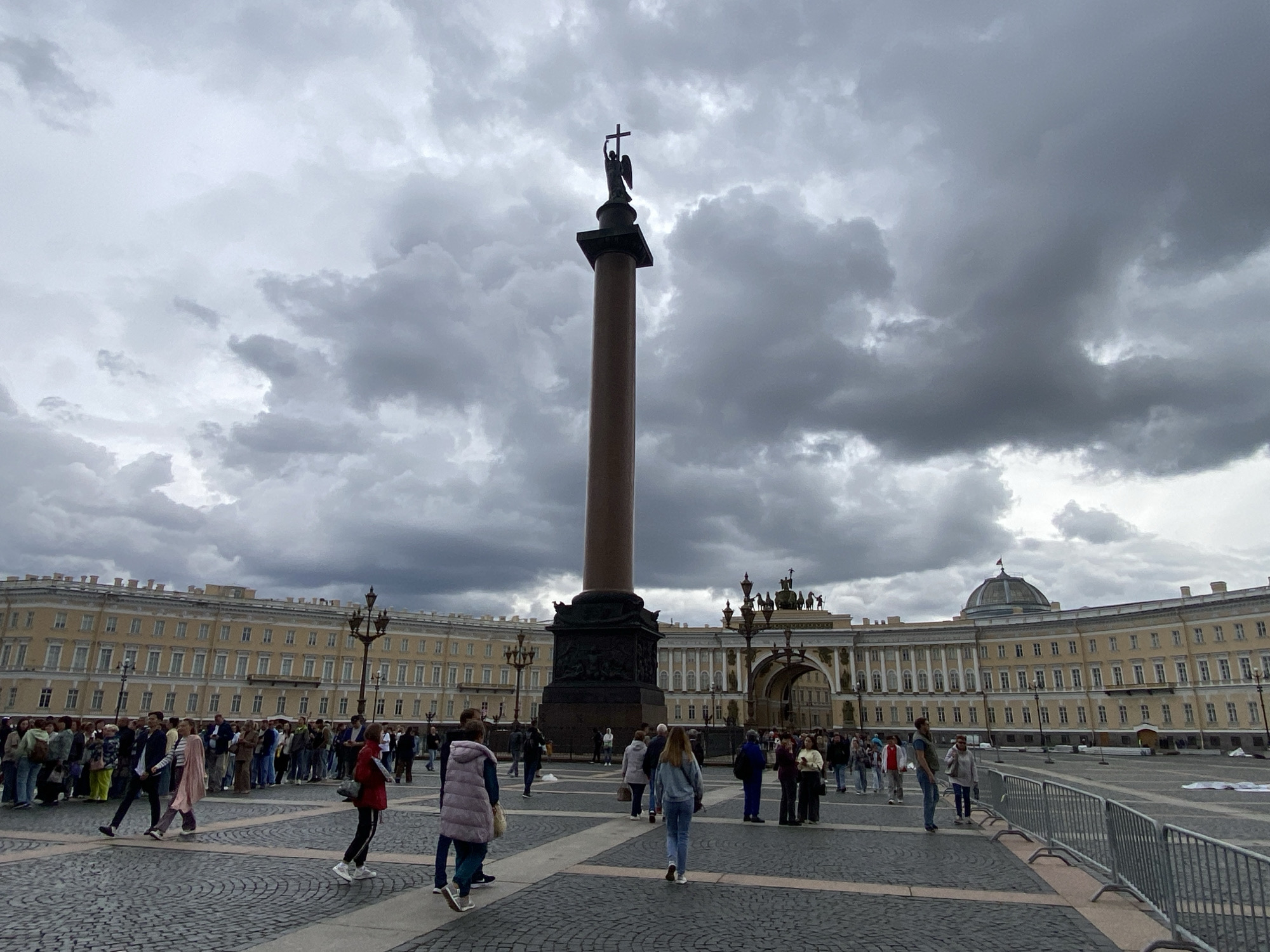 Palace Square under grey skies, Alexander Column front and center