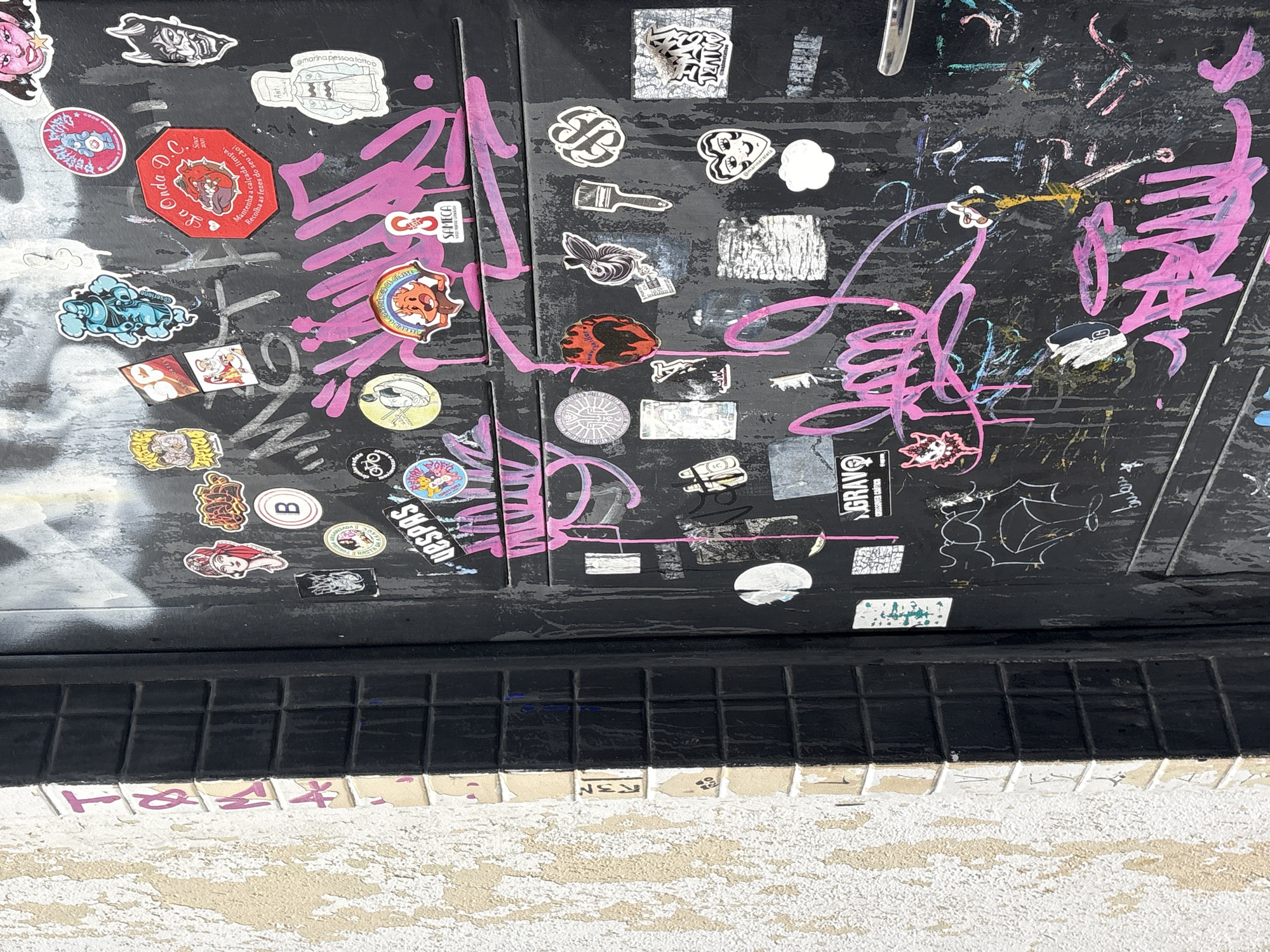 Graffiti, murals, and street life in São Paulo