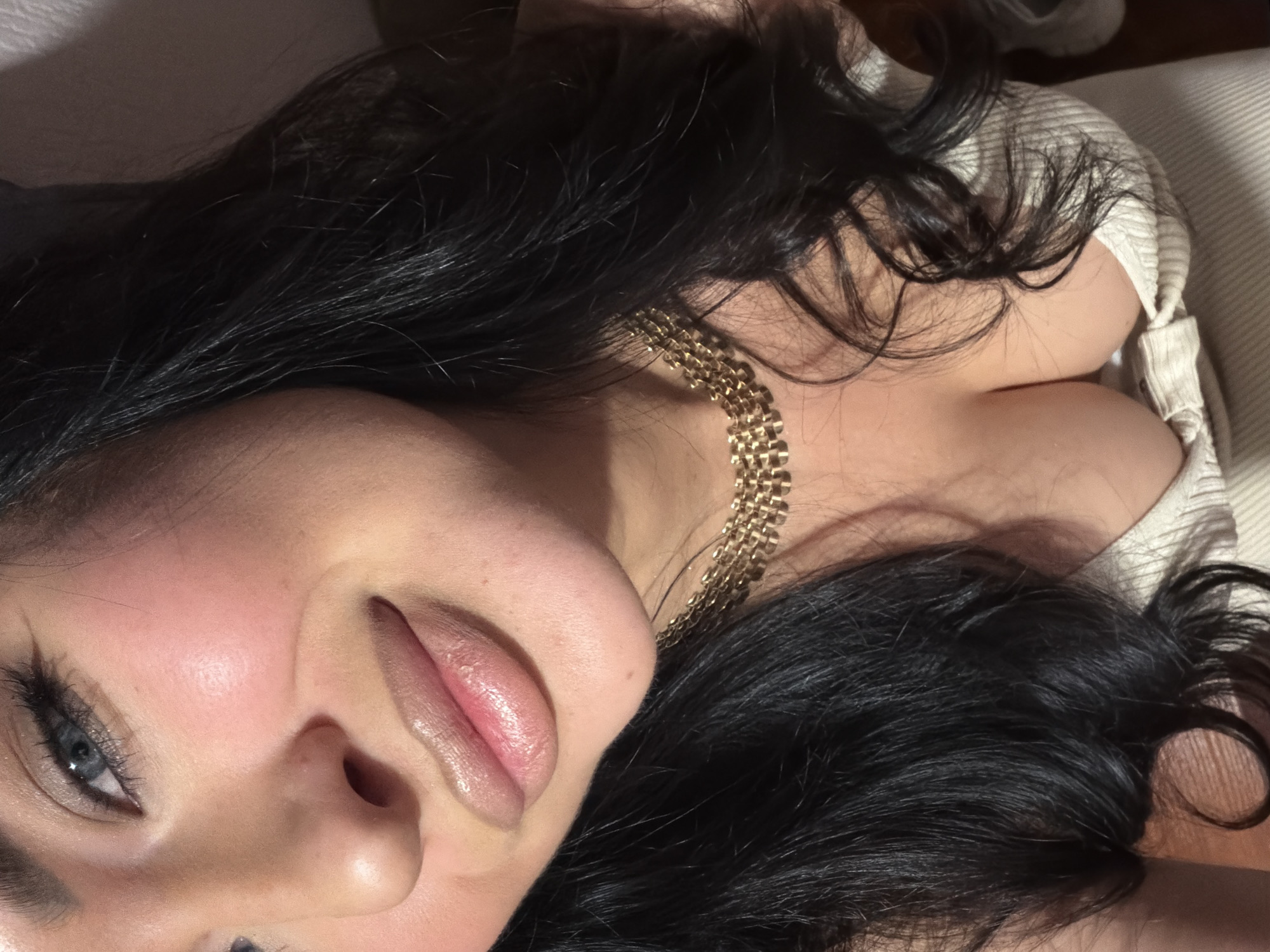 Woman photographed in close-up portrait session in Moscow