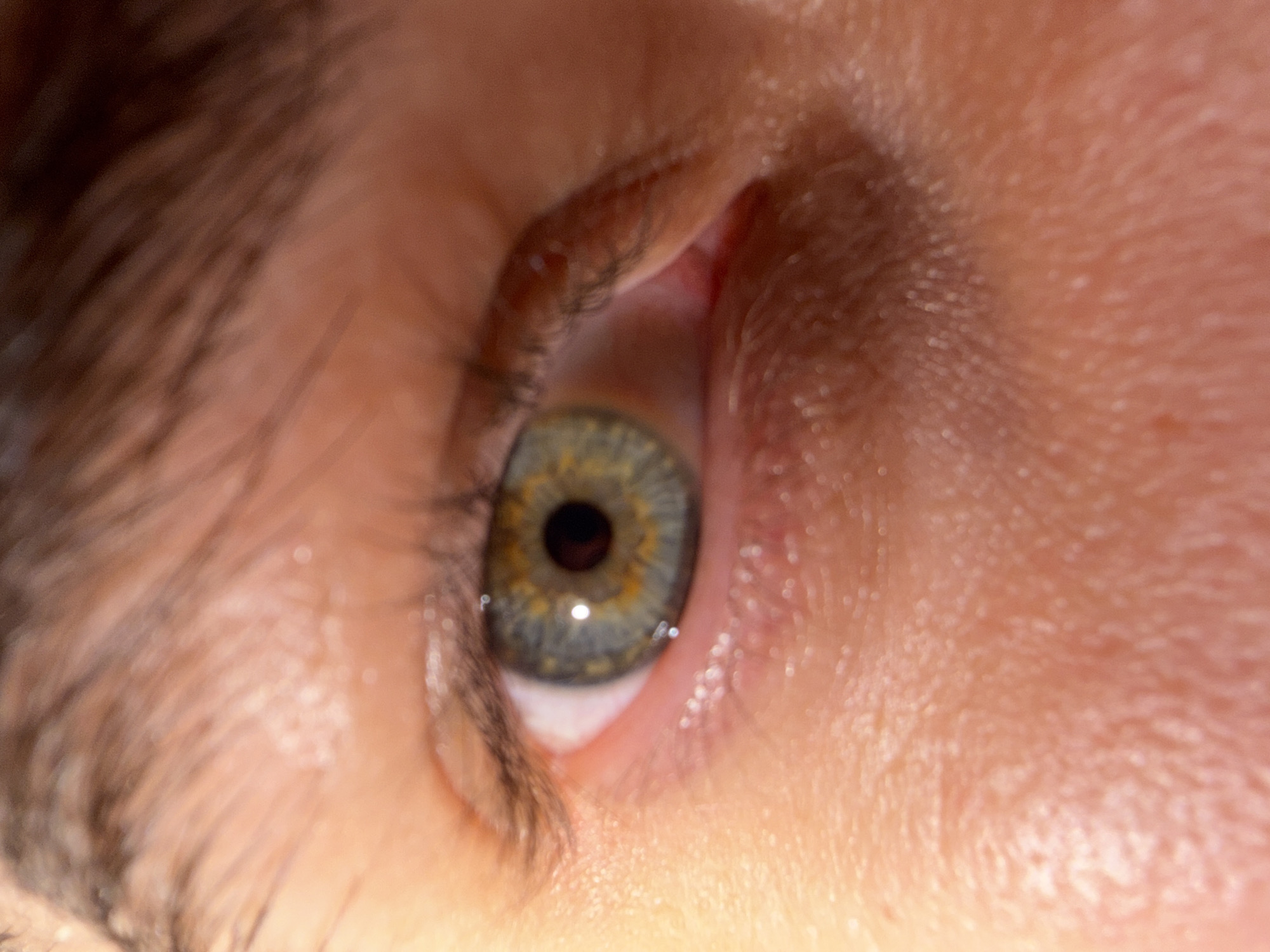 Macro eye photography and abstract light experimentation in Bangkok