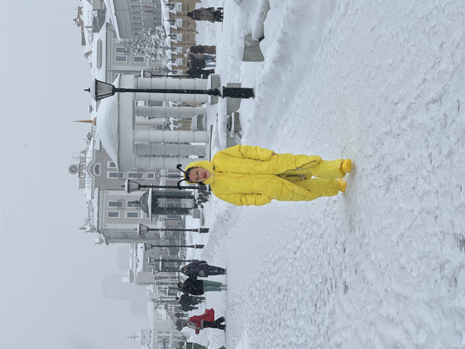 Winter selfie session documented during snowfall in Kazan, Russia