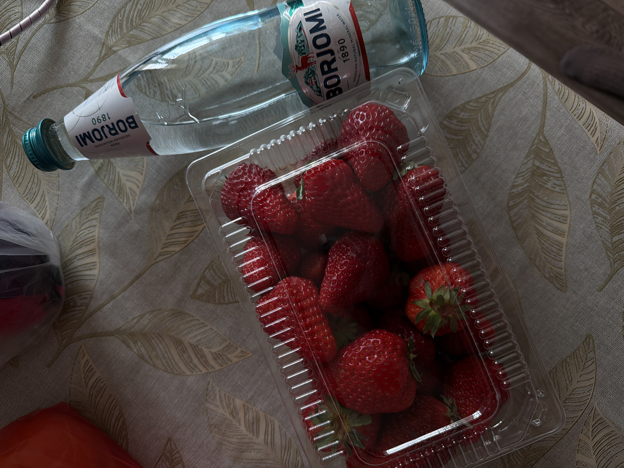 Fresh strawberries and mineral water observed in Nakhodka