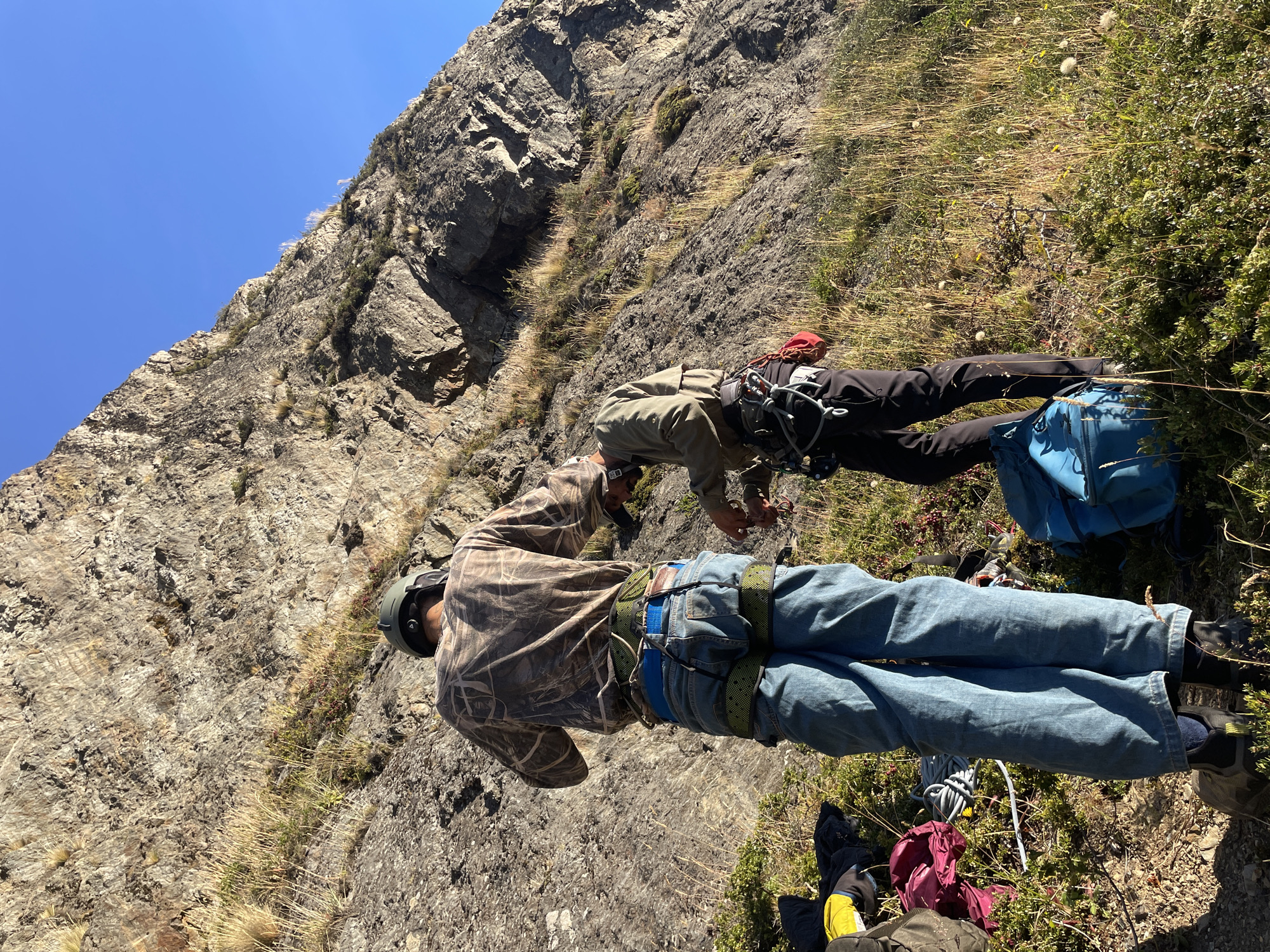 Two climbers spotted on mountain slope near Ushuaia