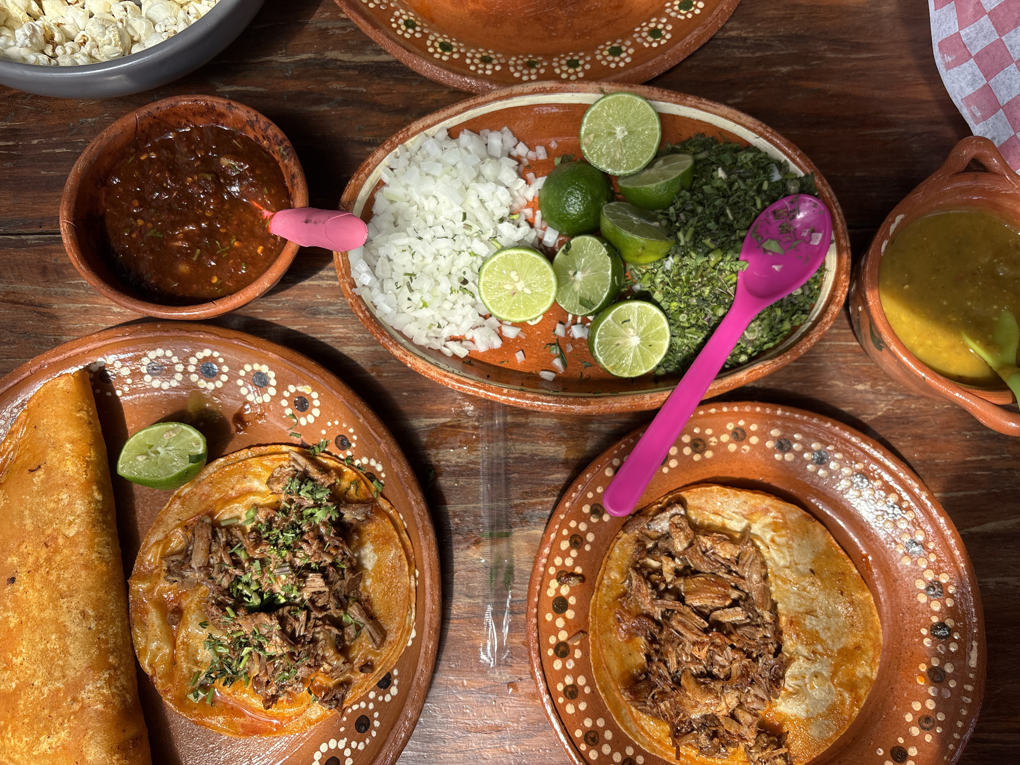 Mexican meal documented at table in Valle de Bravo