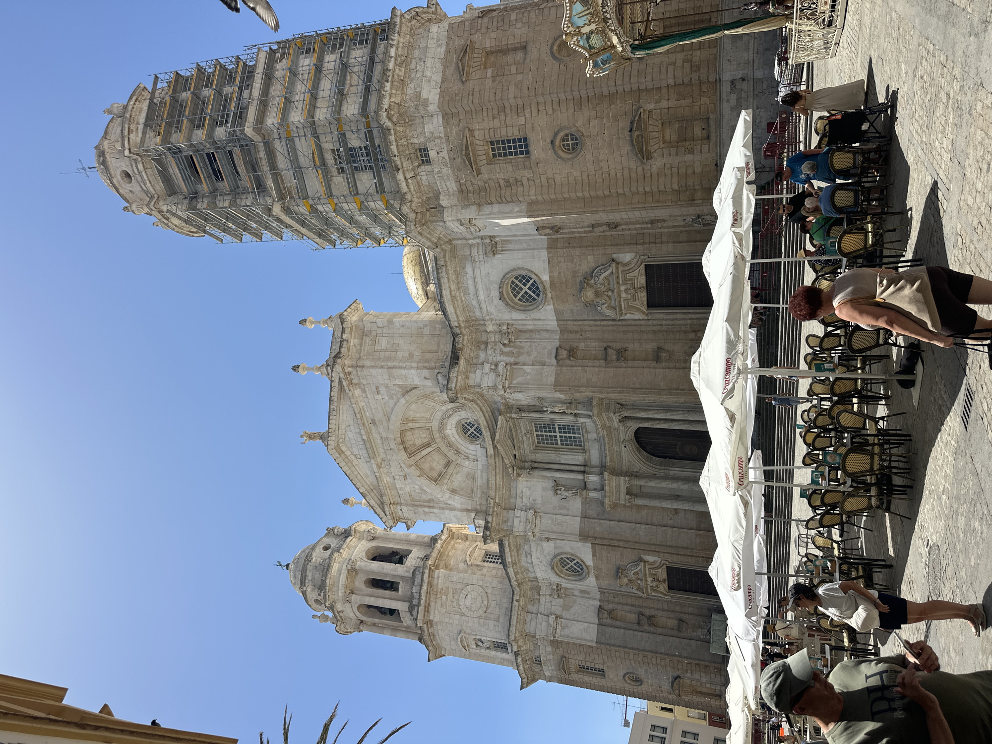 Summer morning around Cádiz's old town, markets, and waterfront