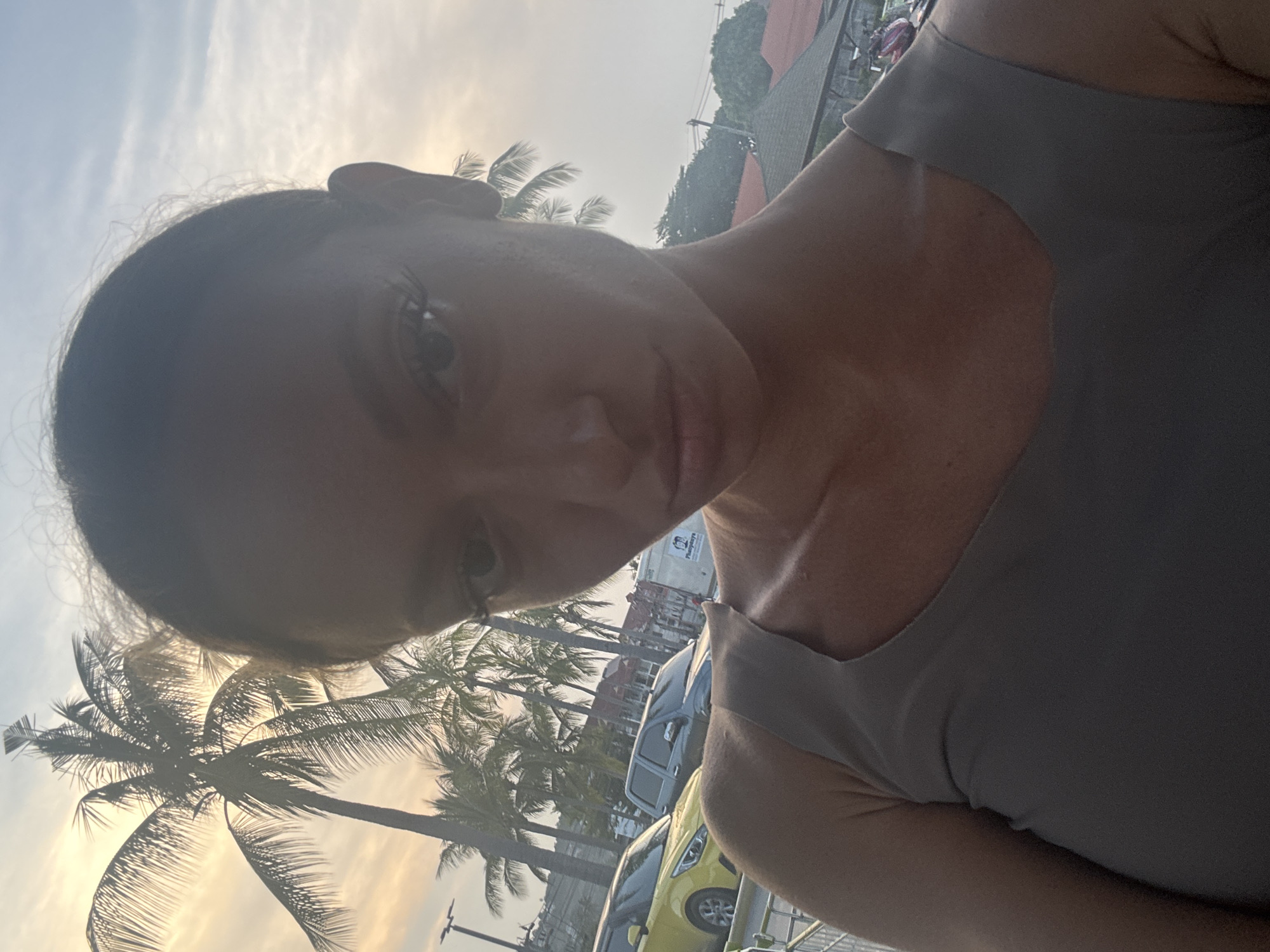 Person photographs selfies across two Thai locations within minutes