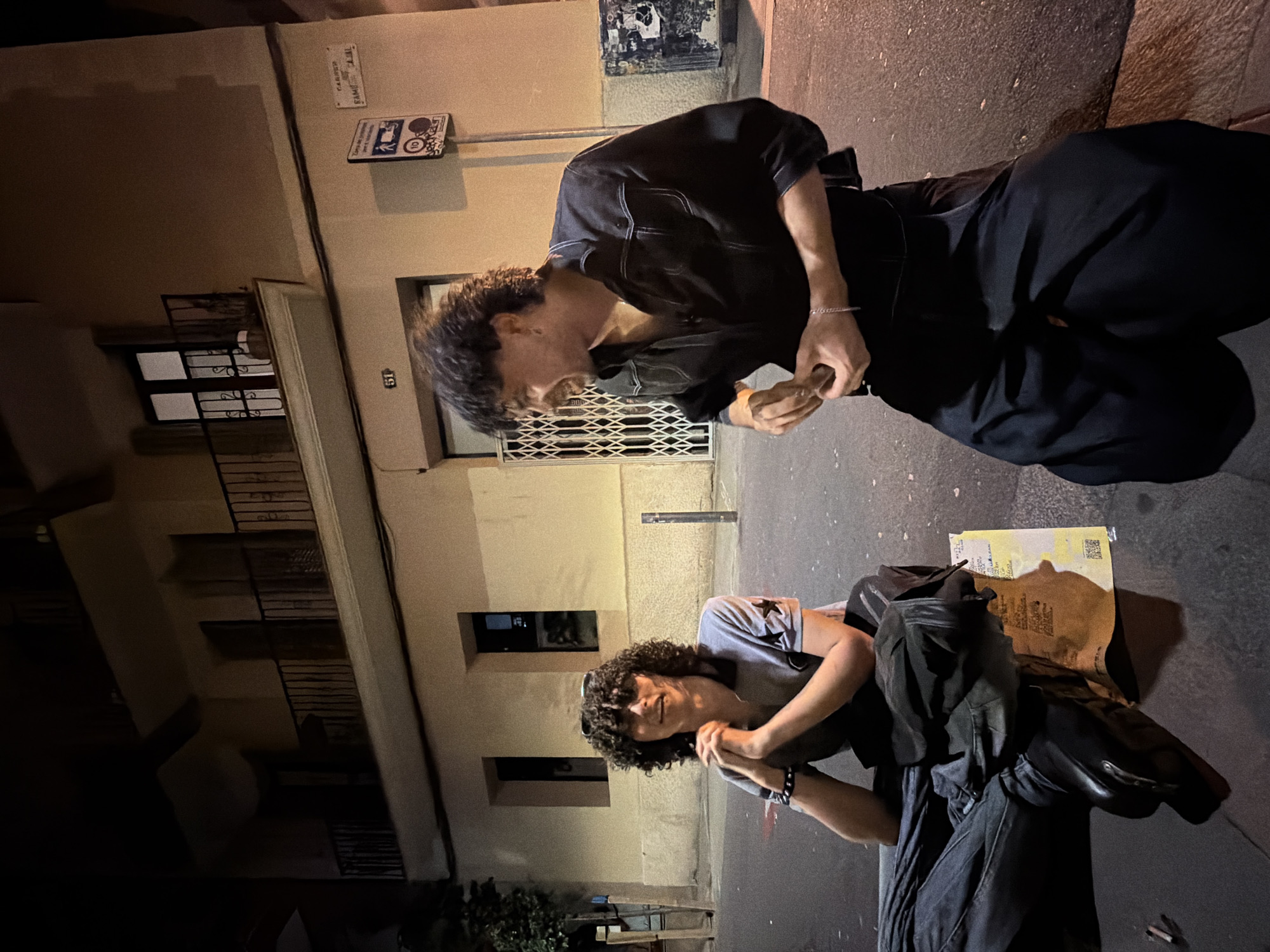Two young adults spotted in Barcelona alleyway