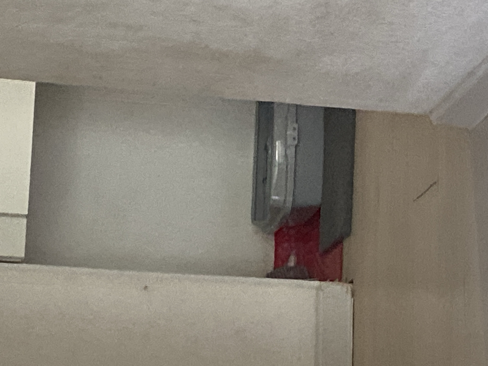 Ordinary morning moments inside a Tolyatti apartment