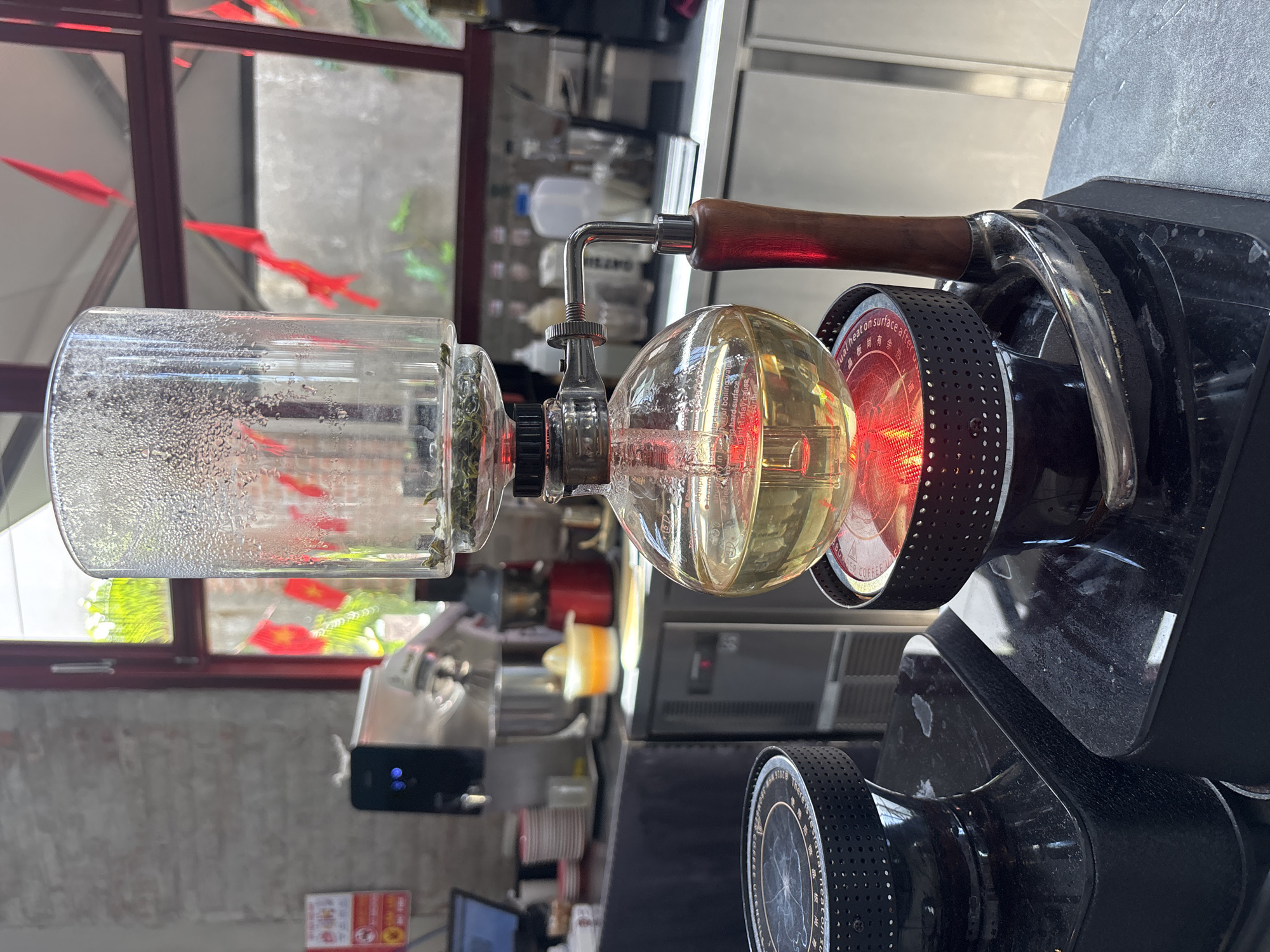 Morning coffee stop at a stylish industrial café in Đà Nẵng