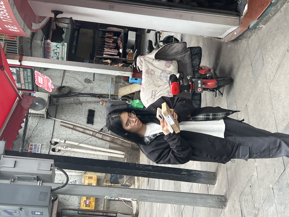 Morning street life documented in Jiangjin commercial district