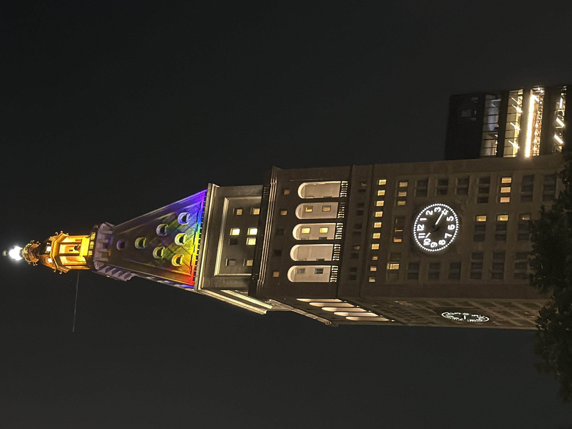 Midnight architecture tour through Flatiron District's illuminated landmarks