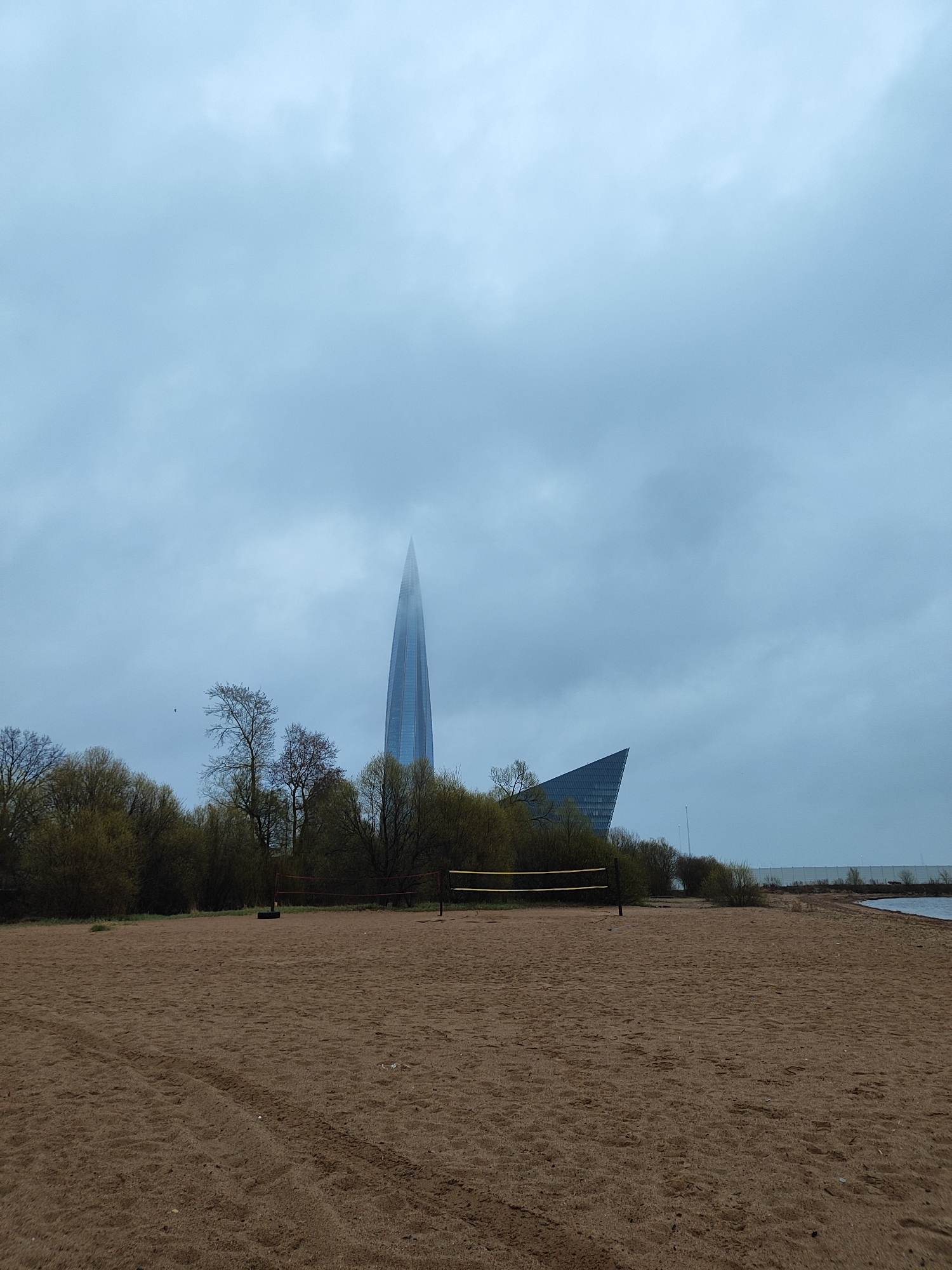 Overcast day documented around Saint Petersburg's Lakhta Center area