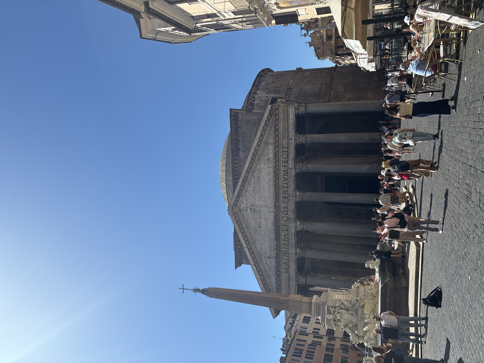 Tourist captures classic low-angle view of Rome's Pantheon