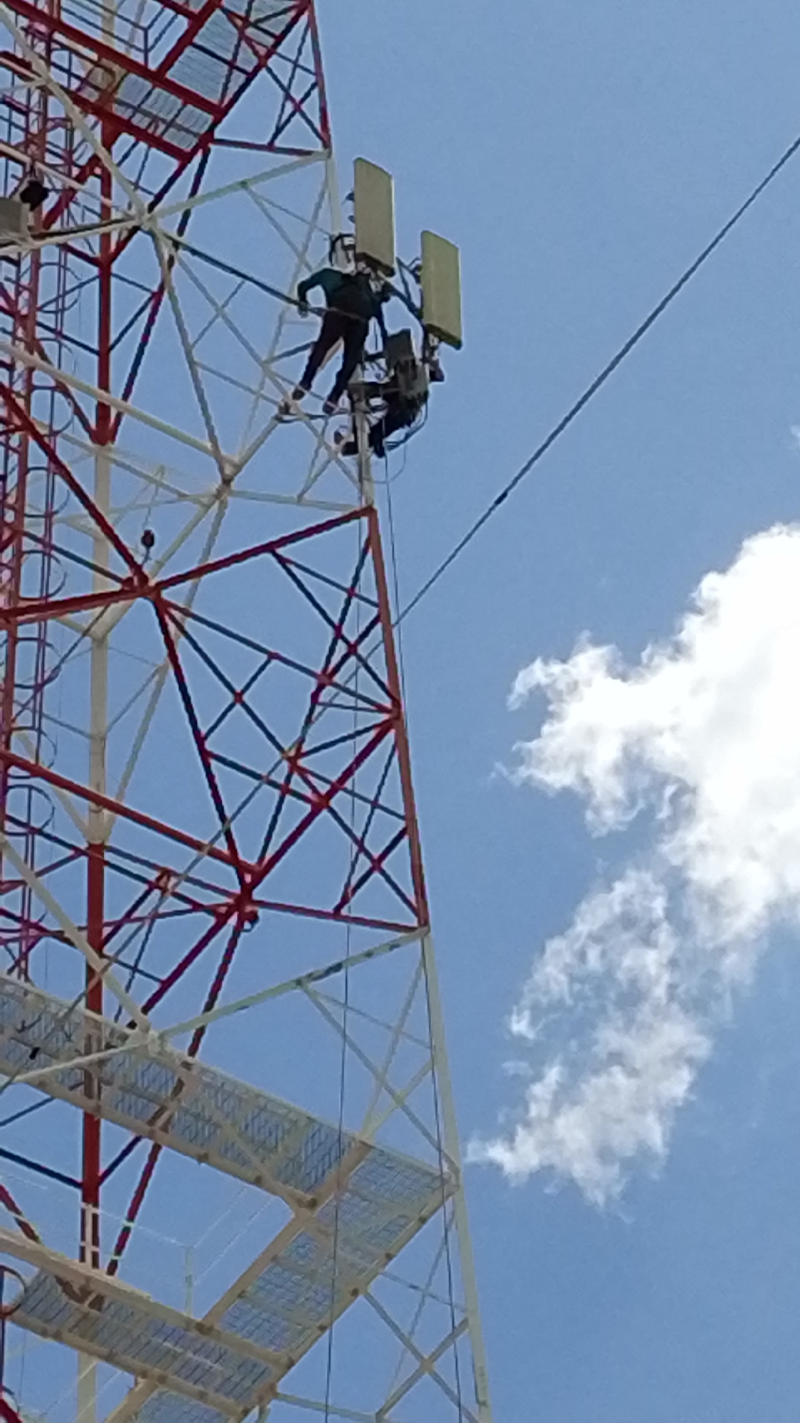 Communication tower observed in Tinaquillo, Venezuela