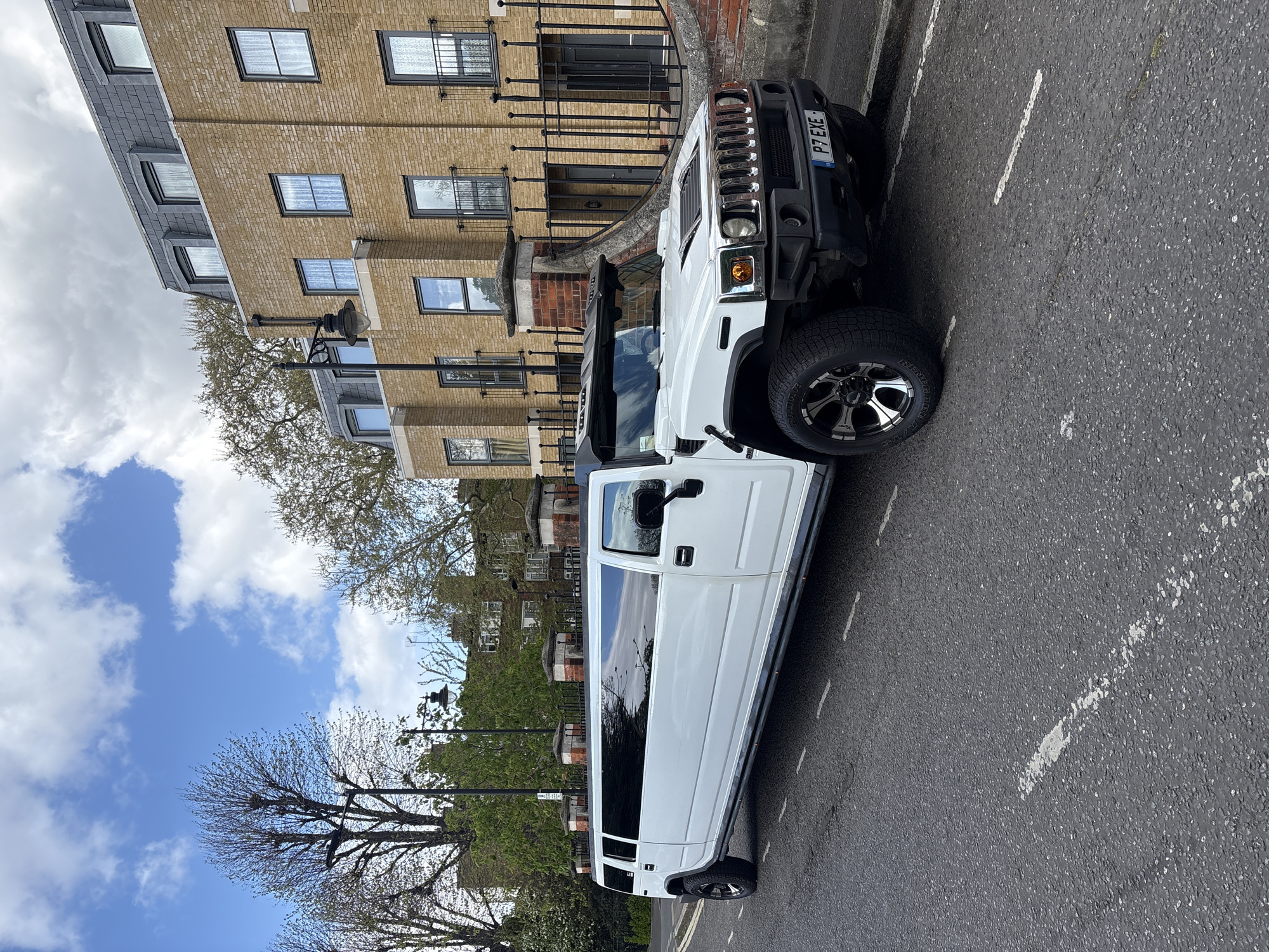 White stretch Hummer spotted parked in London residential area