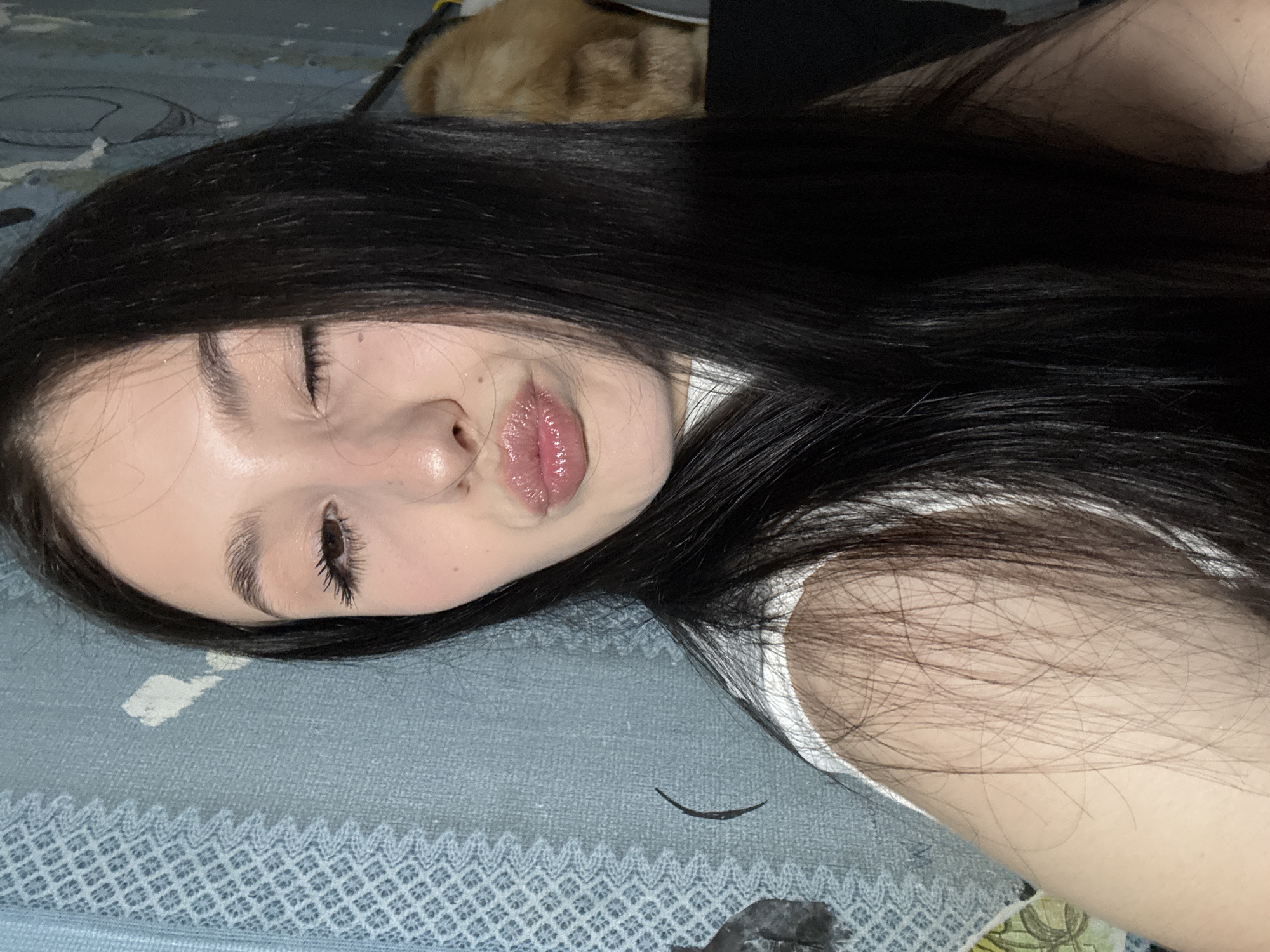 Post-shower selfies and quiet outdoor scenes in rural Russia
