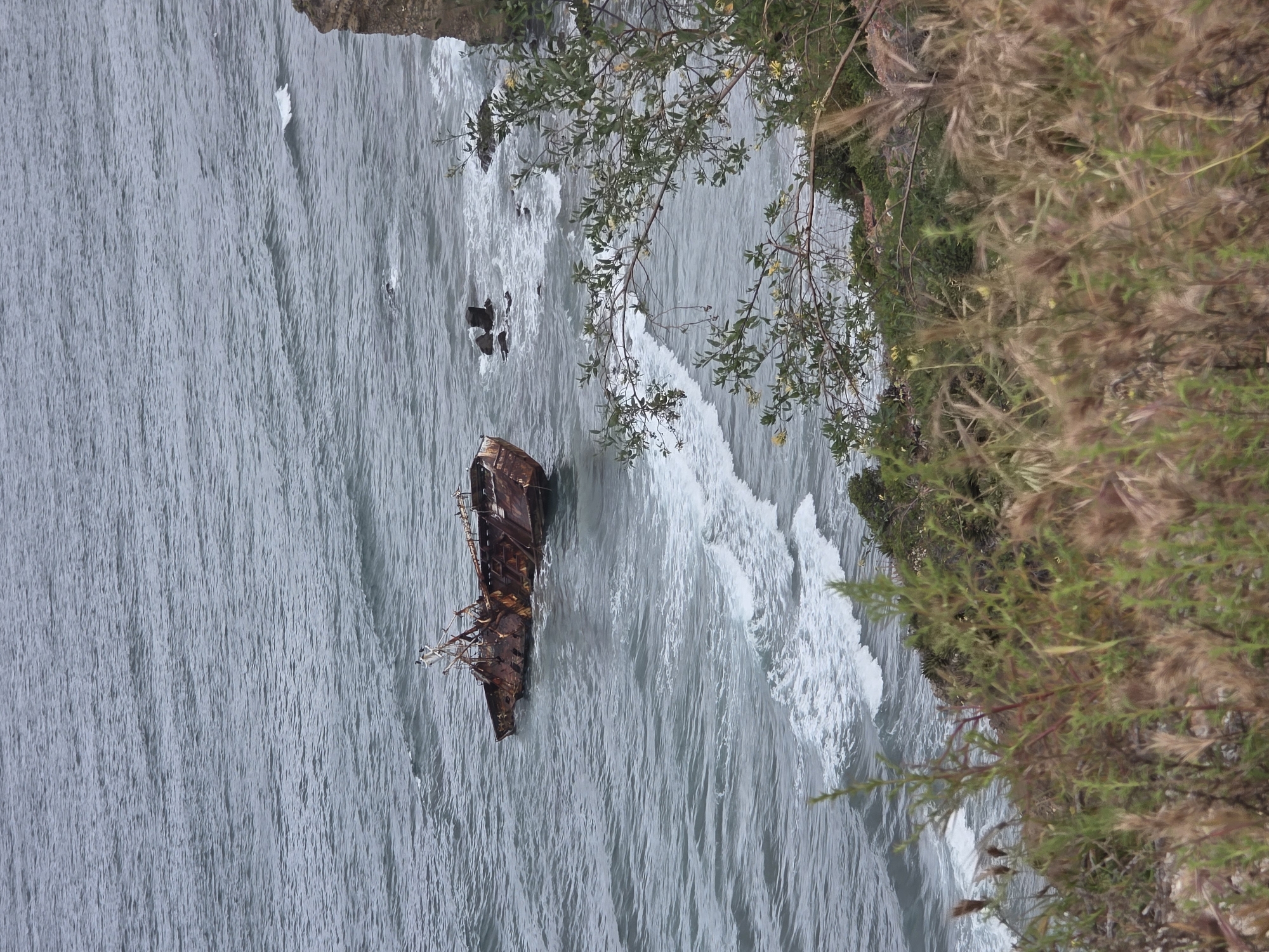 Shipwreck spotted in turbulent waters near Ensenada riverbank