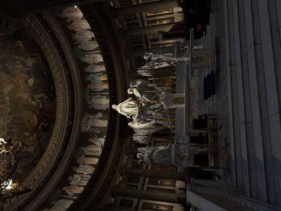 Tourist Photo Session Spans Major Paris Cultural Sites