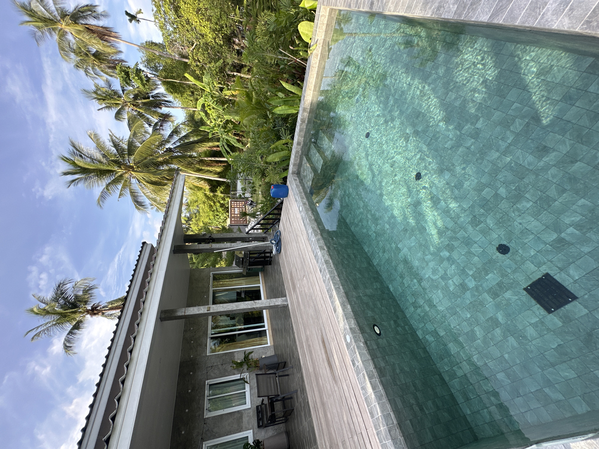 Tropical property life on Koh Phangan, pool to beach