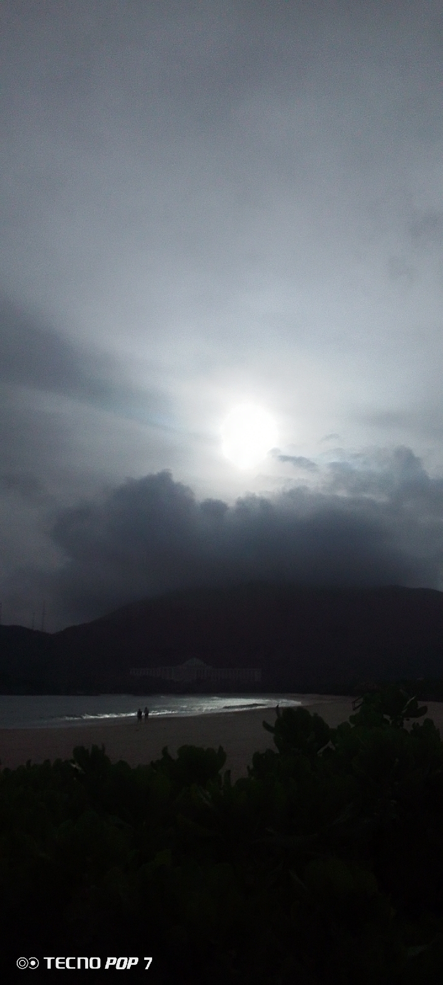Overcast beach day captured in Pedro González, Venezuela