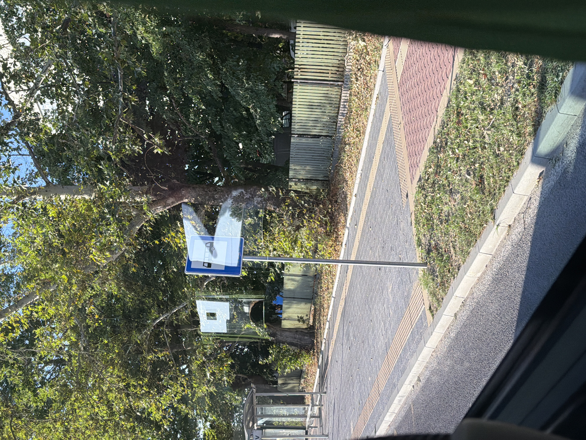 Plovdiv roadside strip: bus stop, gas station, auto dealerships