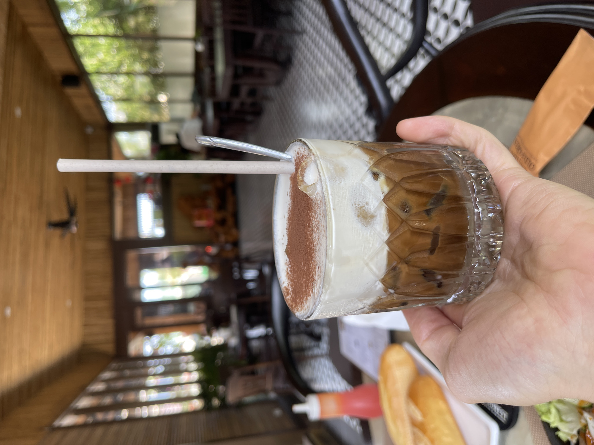 Early morning cafe culture documented across Phú Quốc dining spots