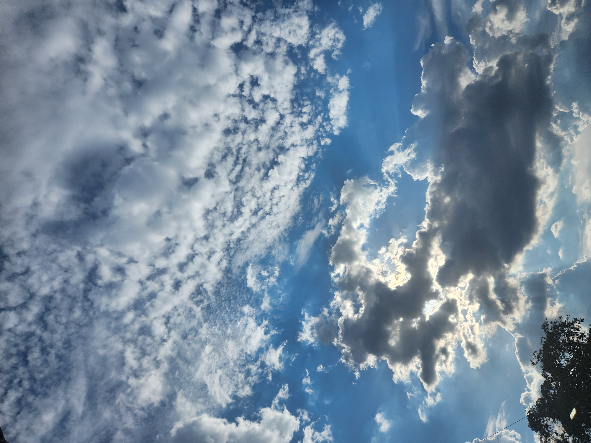 Partly cloudy skies observed in Tinaquillo, Venezuela