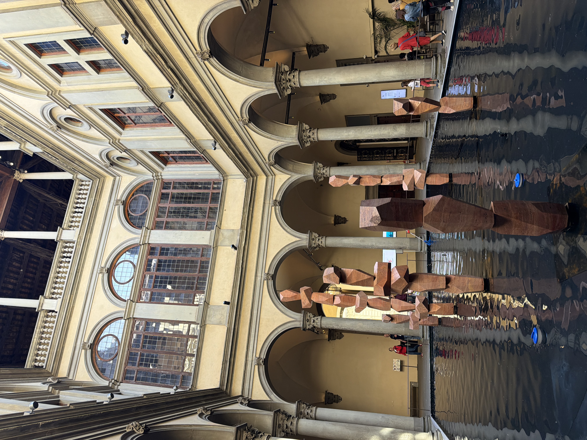 Morning scenes documented across Florence's historic palazzos and shopping districts
