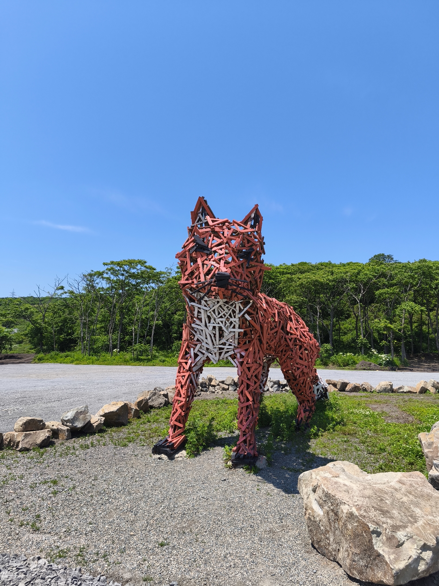 Russky Island coastal walk: beaches, wetlands, and a fox sculpture