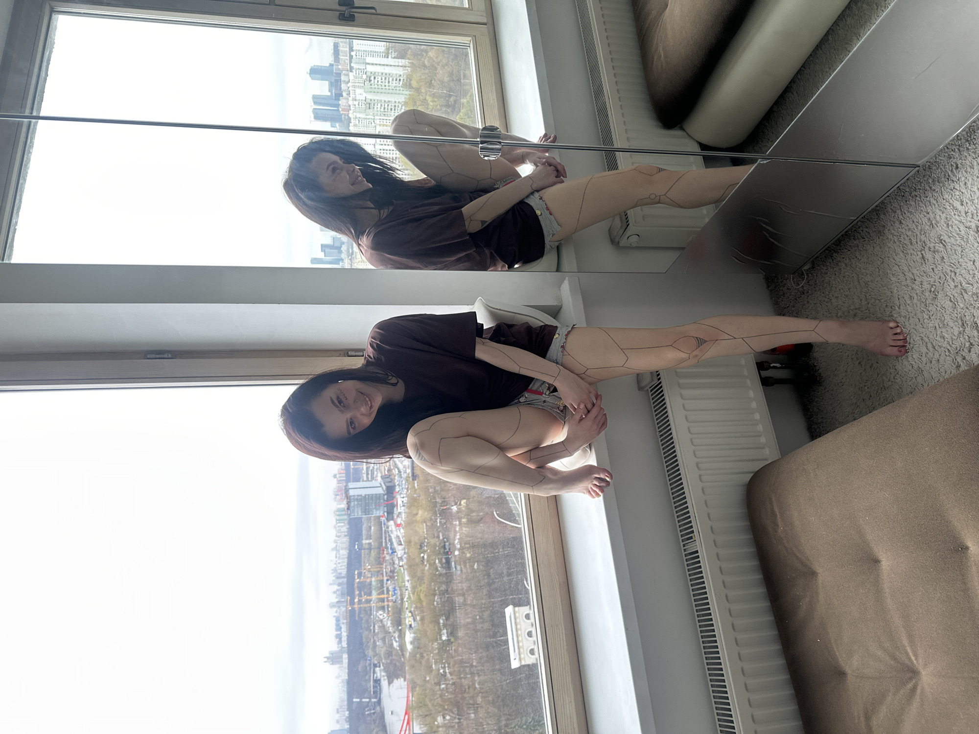 Casual indoor moments captured in Moscow apartments Friday morning