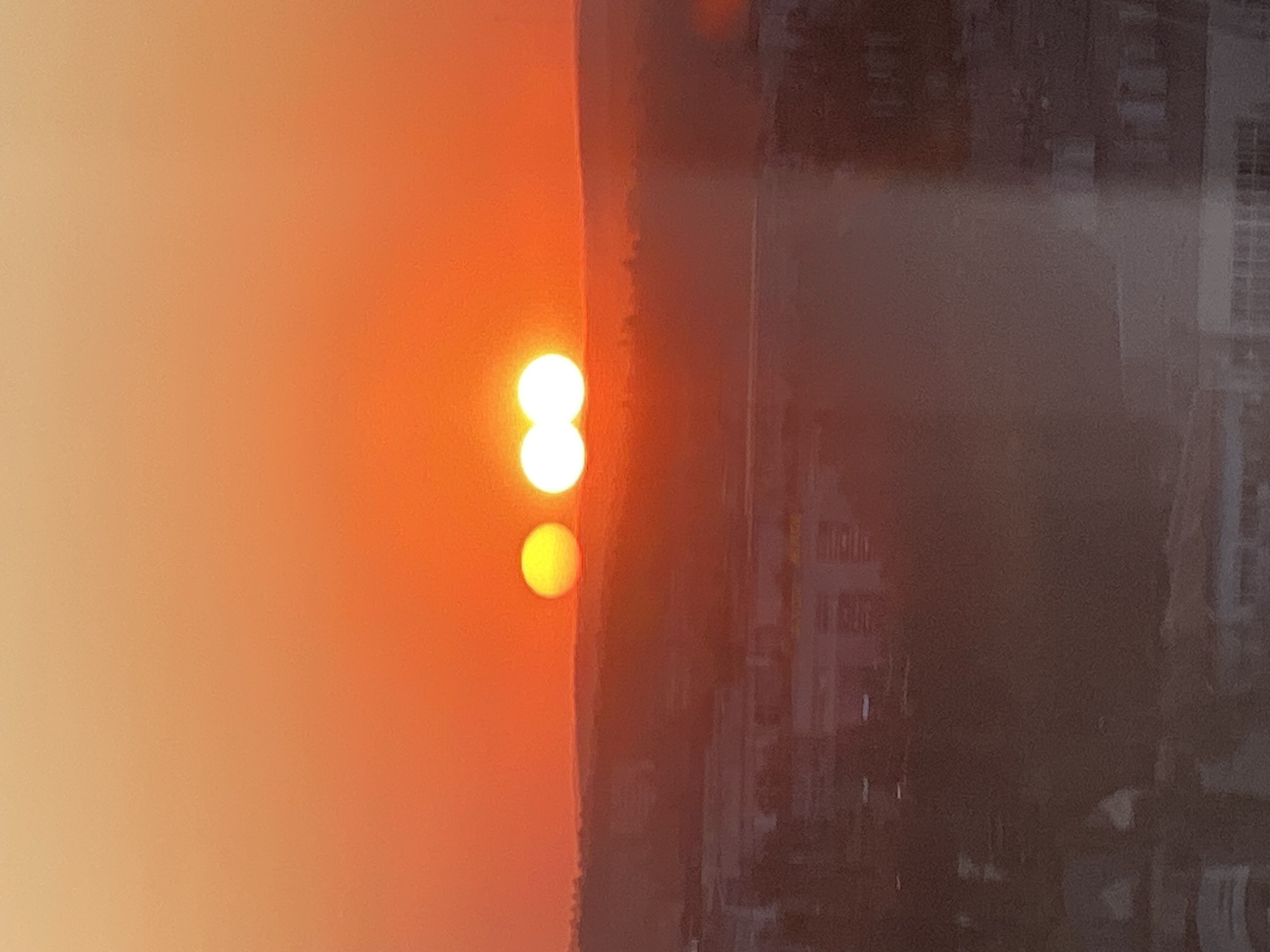 Rare multi-sun optical effect lights up Chișinău sunset