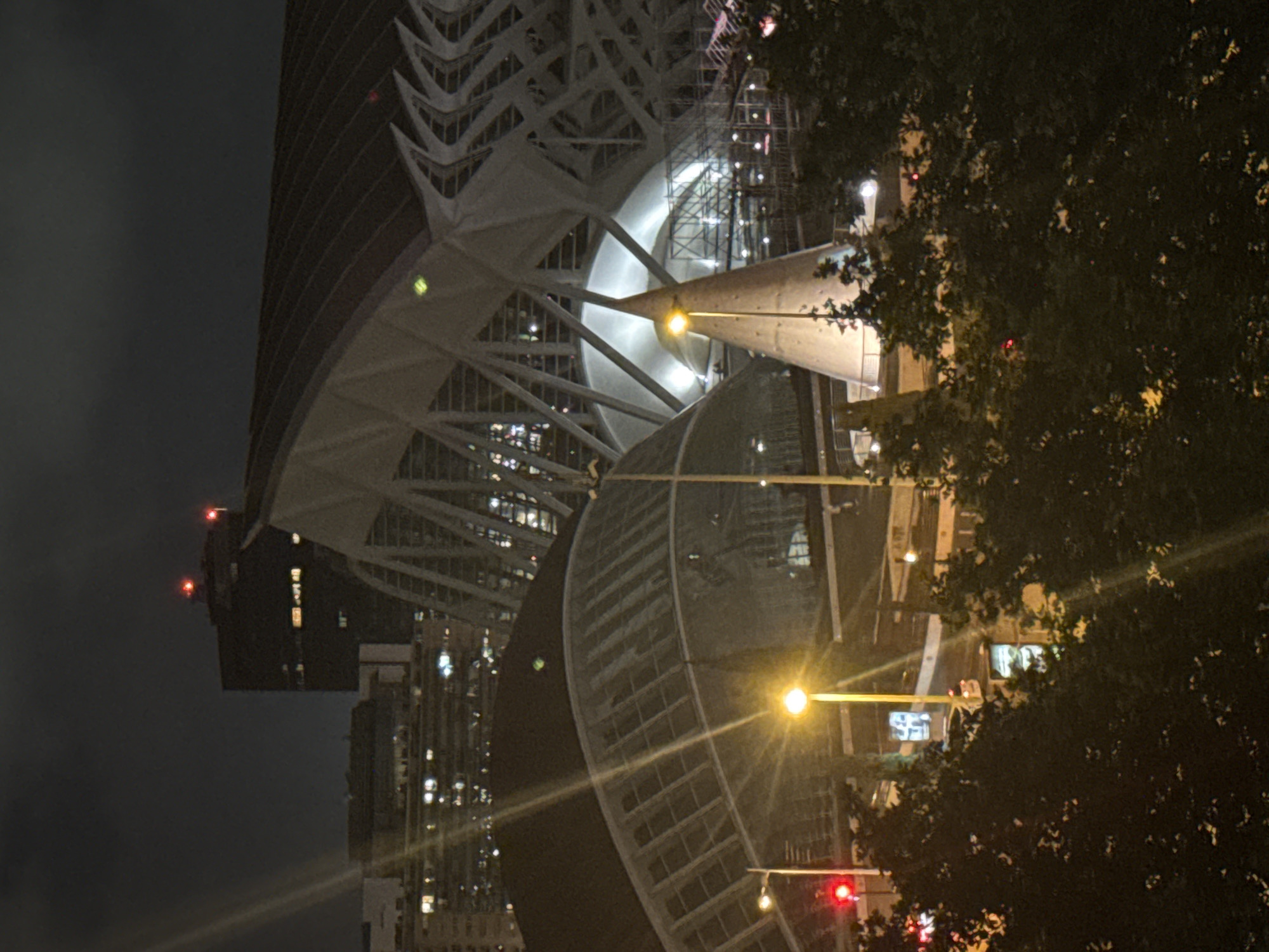 Nighttime photography captures illuminated Valencia Arts and Sciences complex